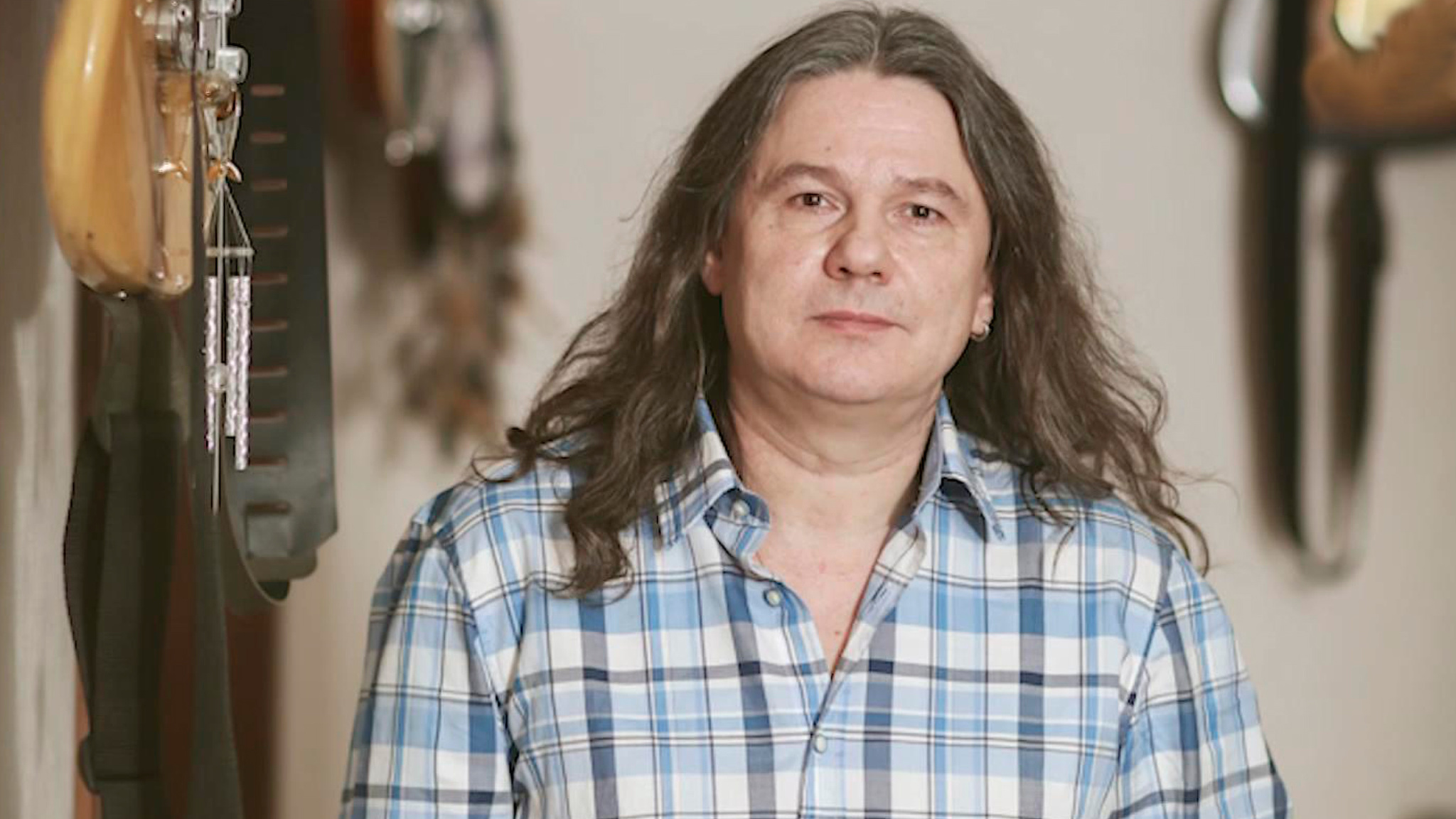 Сергей Чиграков преподал Борису Корчевникову мастер-класс по мужской глажке