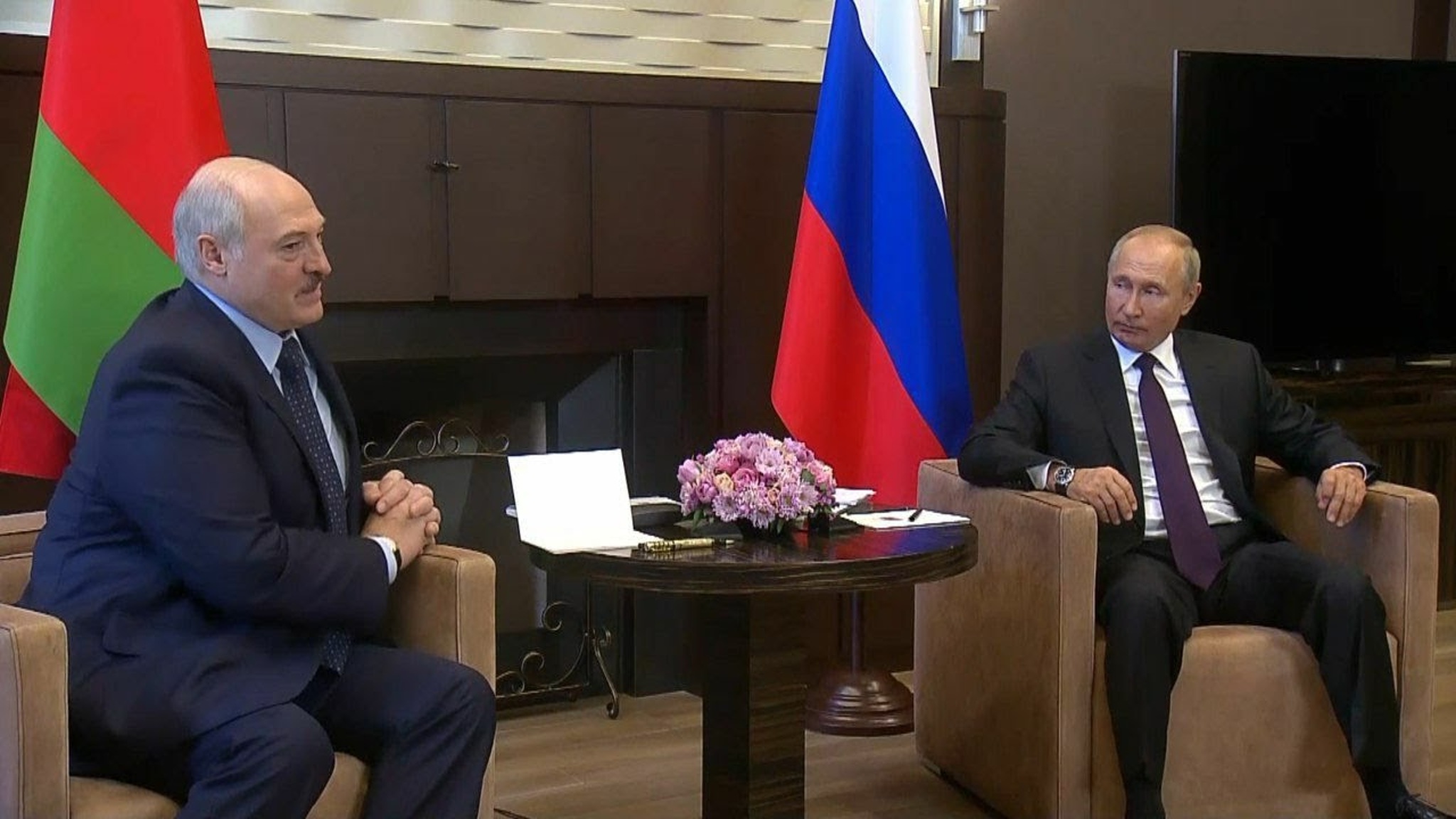 В Кремле назвали темы переговоров Путина и Лукашенко