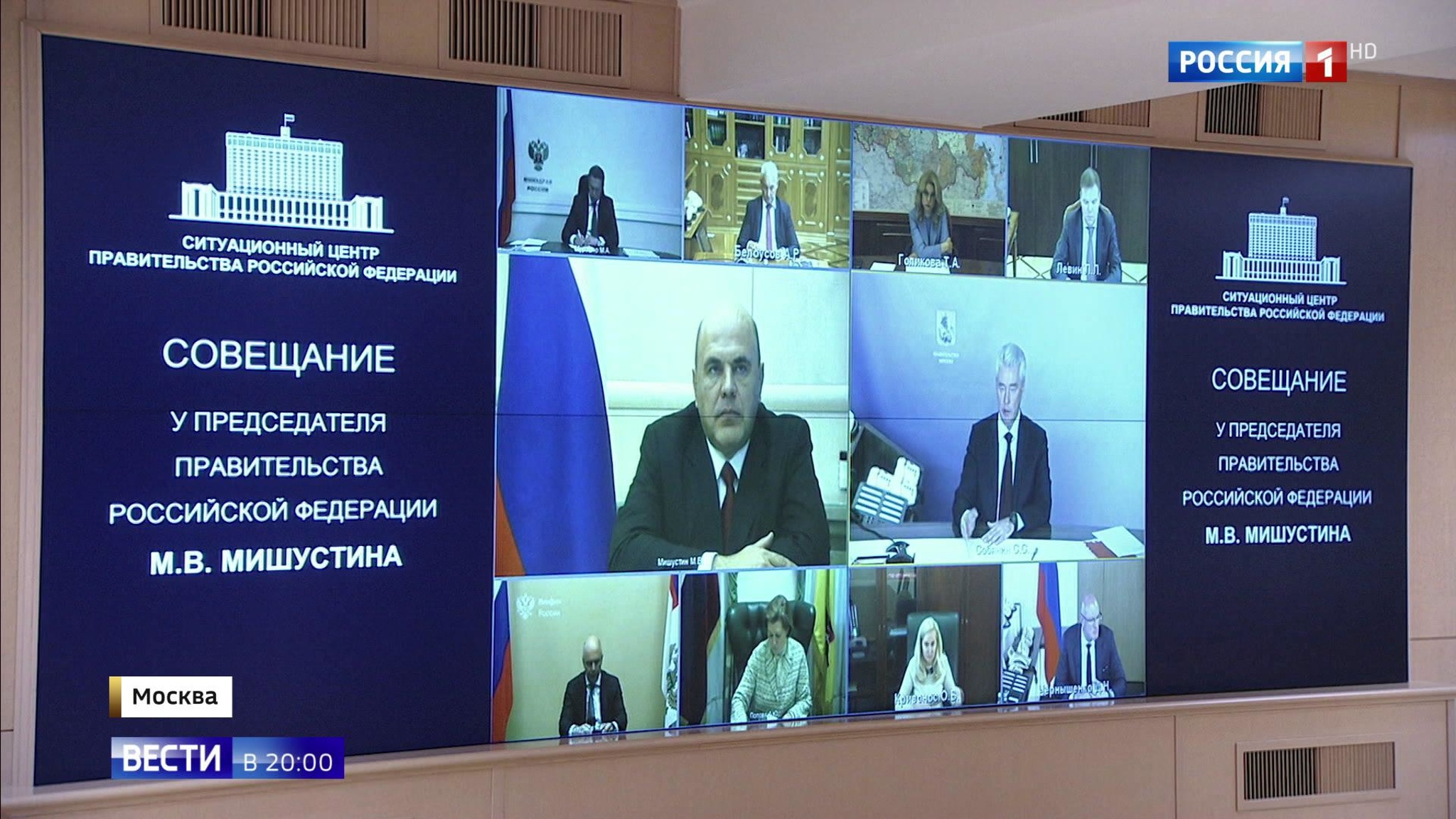 Маски, чистые руки и дистанция: россиянам дали совет, как уберечься от гриппа и коронавируса