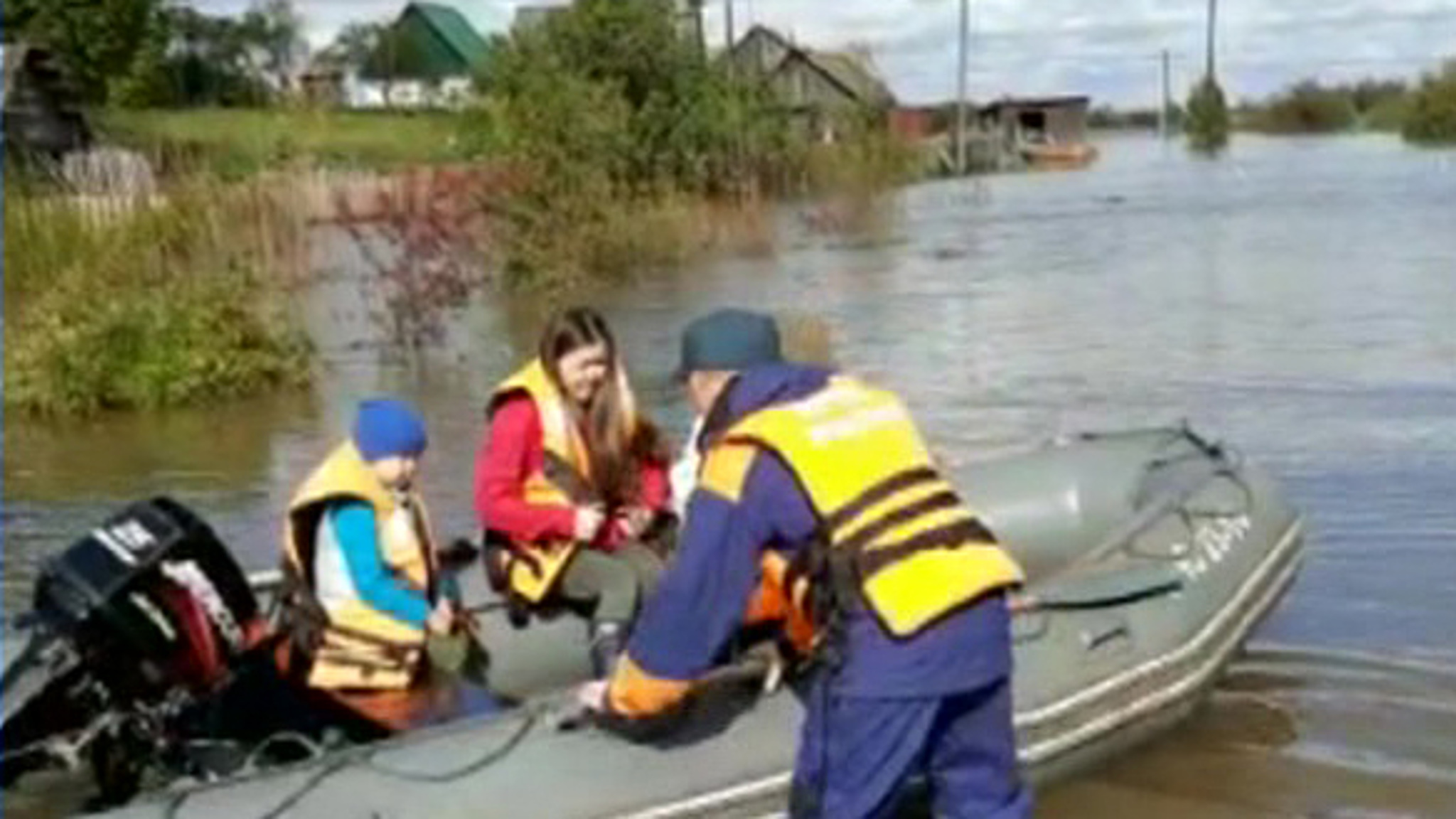 Большая вода отступила от Хабаровска