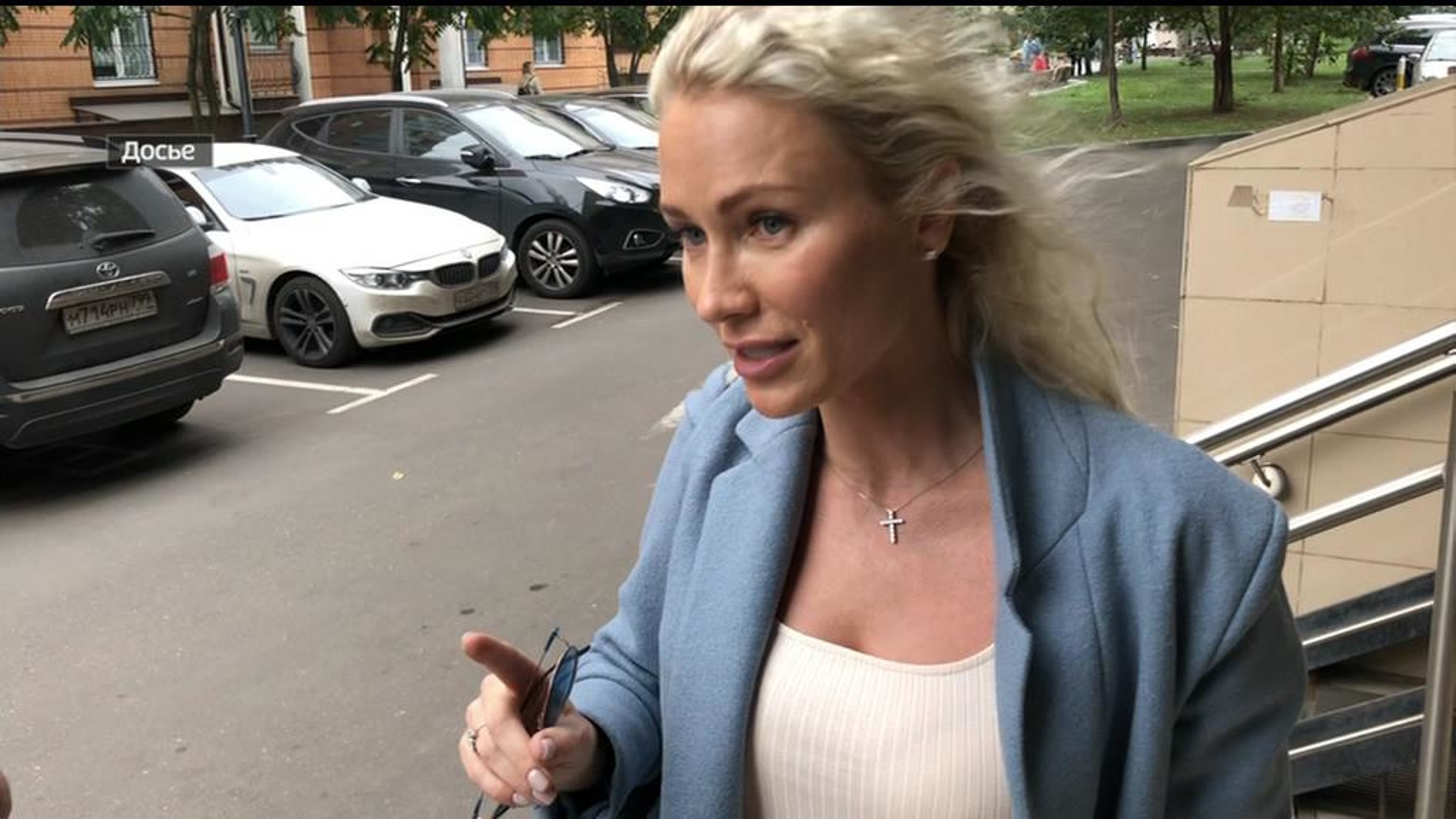 Боится клиентов: Екатерина Гордон не явилась в суд