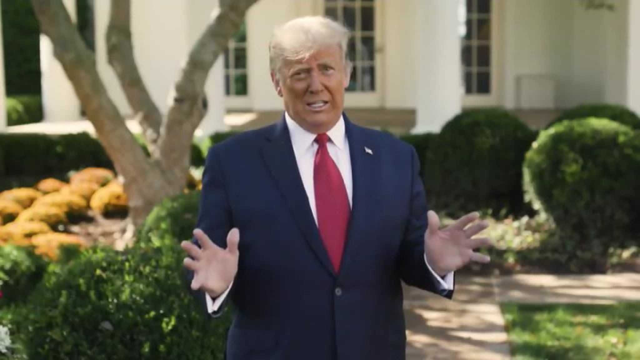 Дебаты за компьютером – нелепость: вместо перепалки с Байденом Трамп устроит митинг