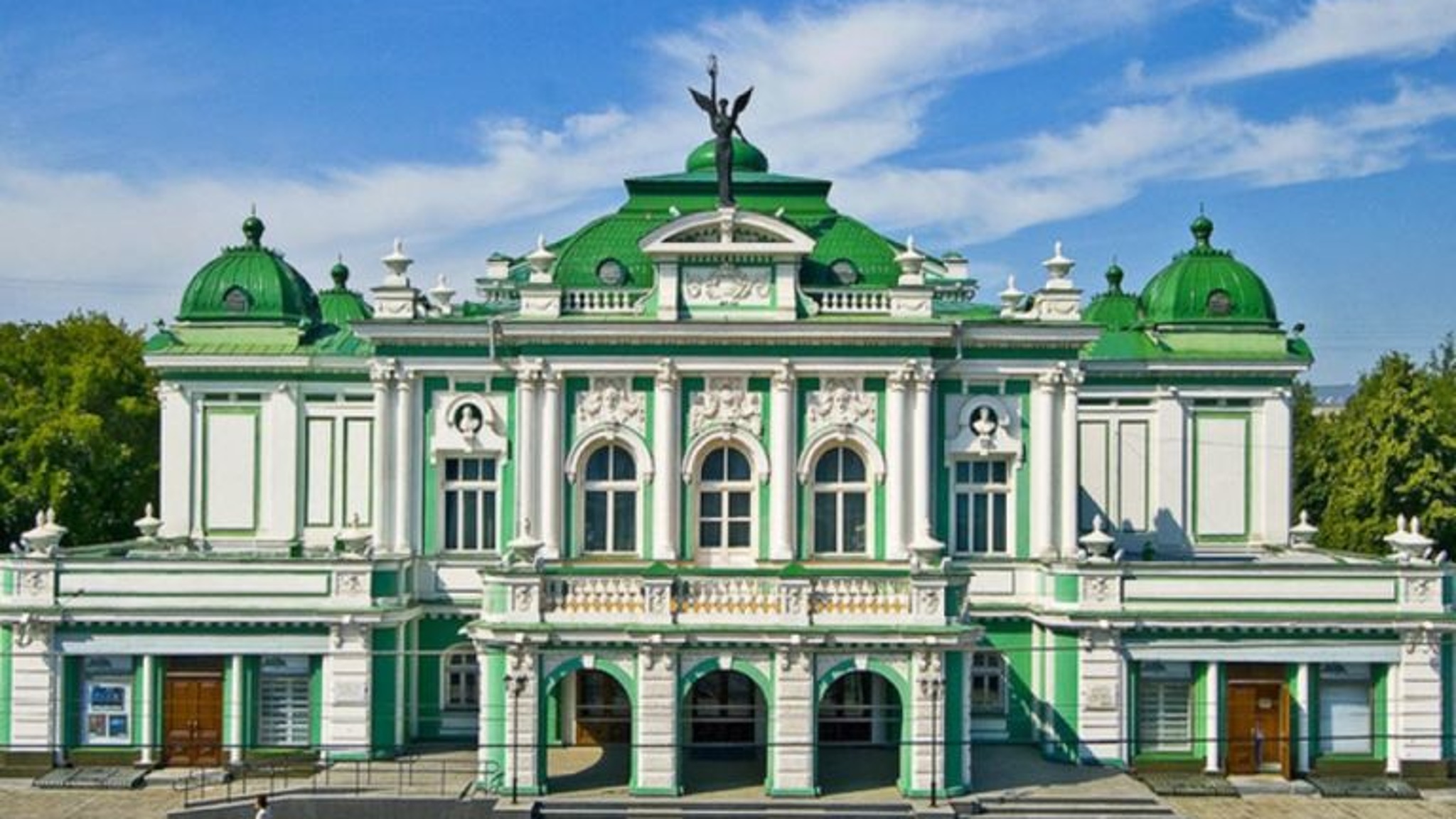 "Большие гастроли" Омского драмтеатра стартуют в Москве