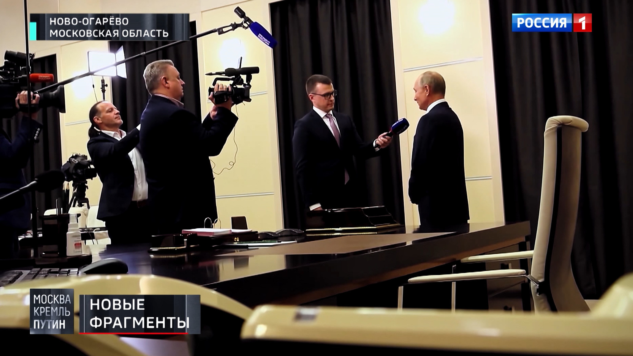 День рождения президента. Путин о звонках, подарках и отношениях в большой политике