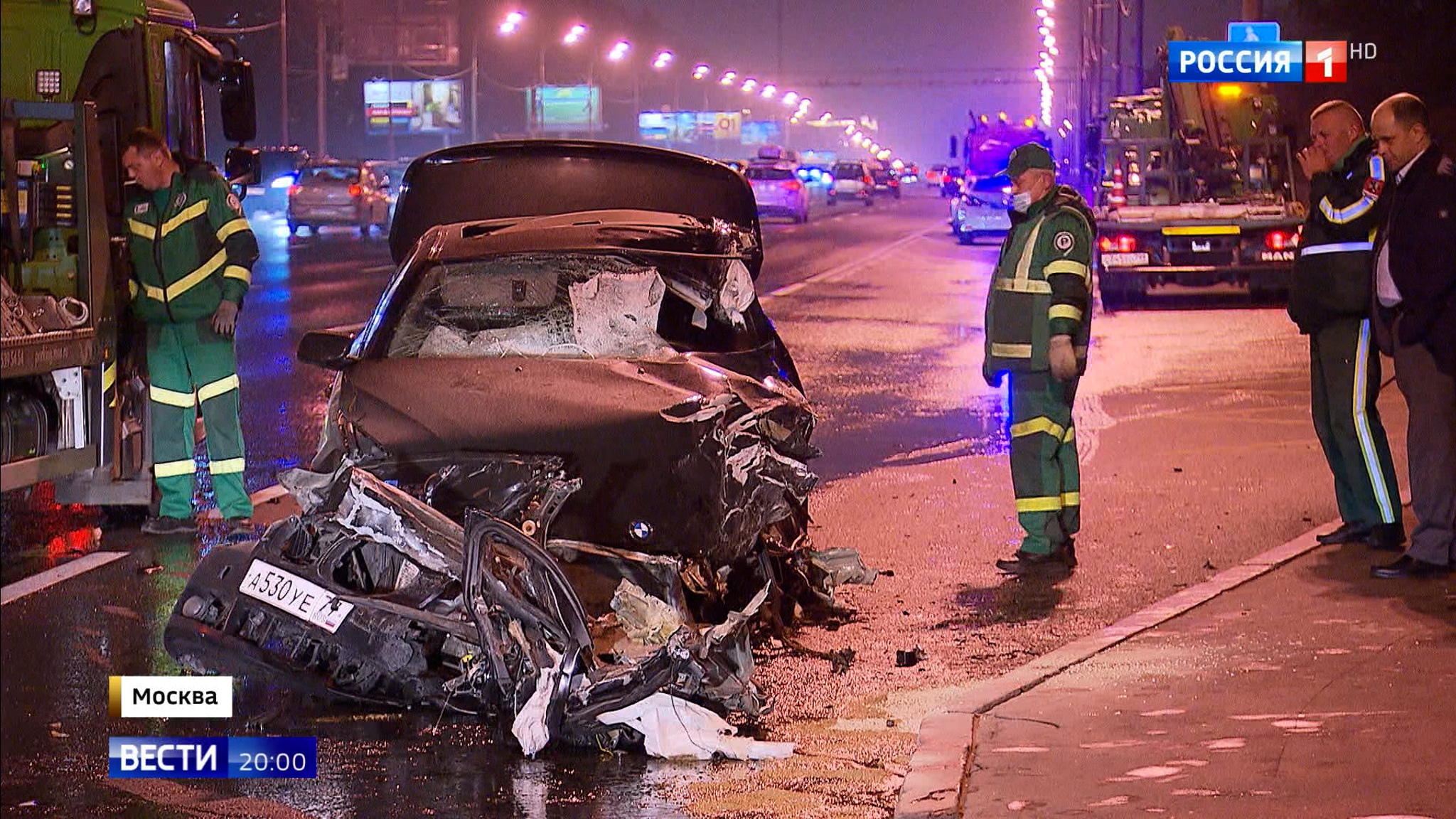 Крупное ДТП на Кутузовском проспекте: водитель на BMW врезался в скорую помощь
