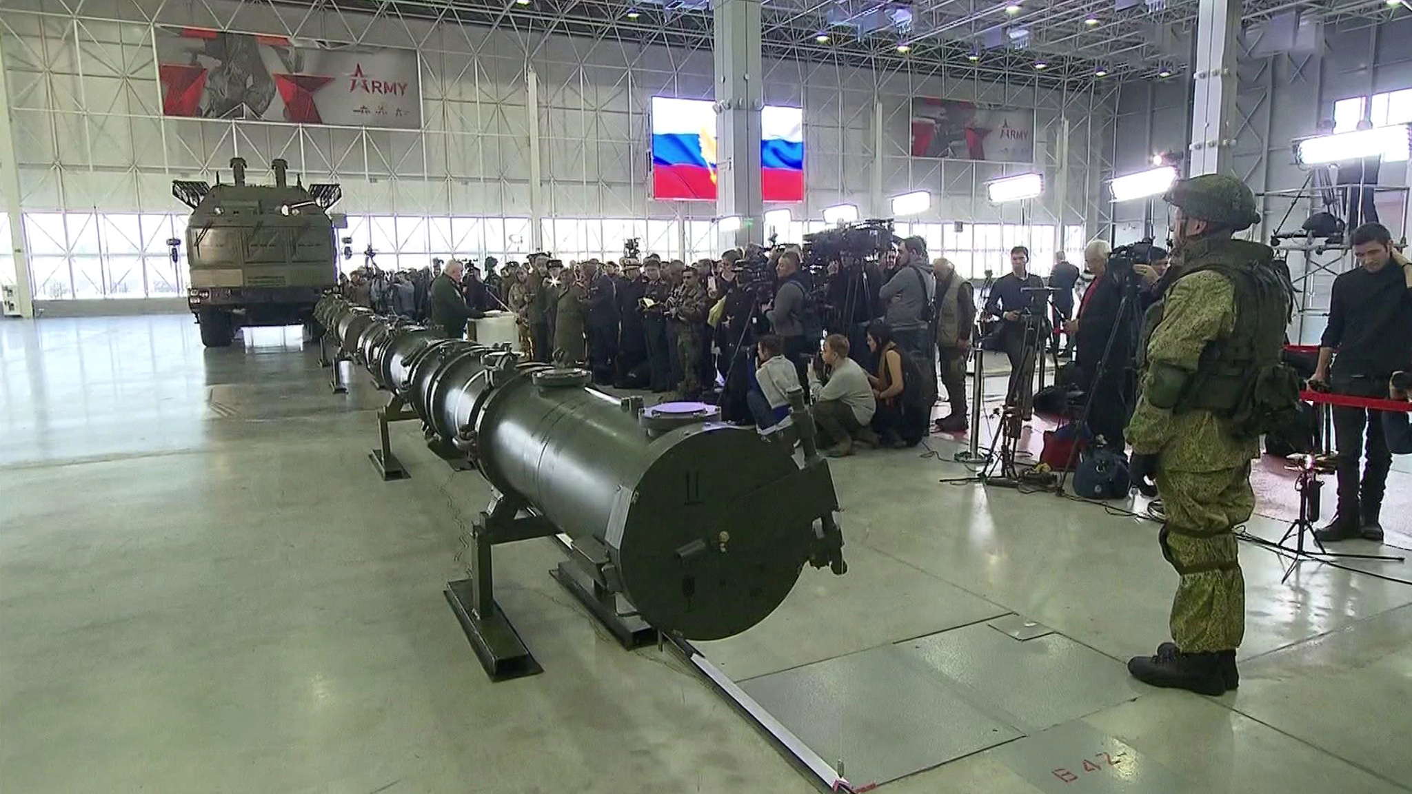 Путин призвал НАТО ввести мораторий на ракеты средней и меньшей дальности