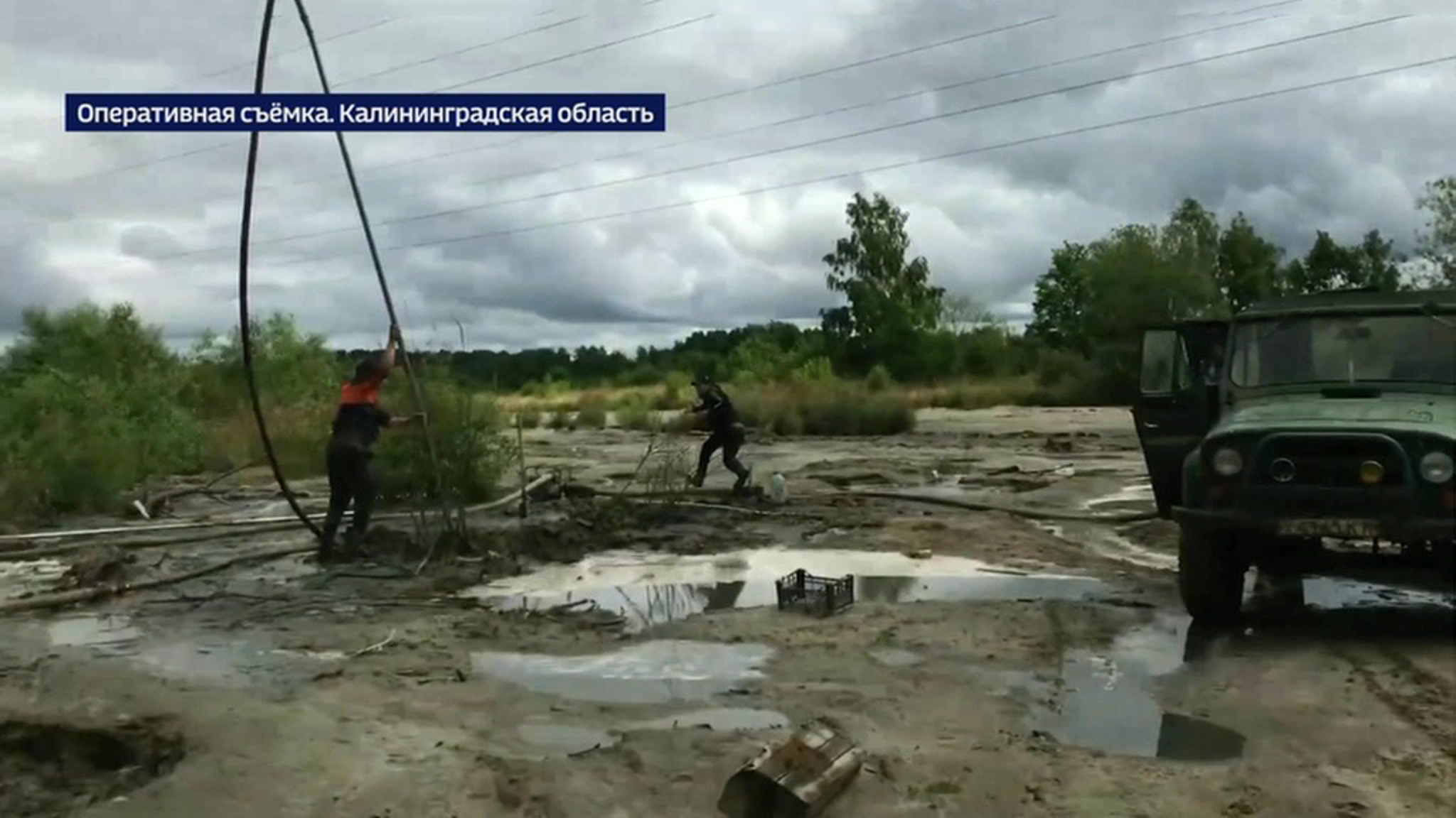 Янтарь обойдется дорого: в Калининградской области поймали "черных" копателей