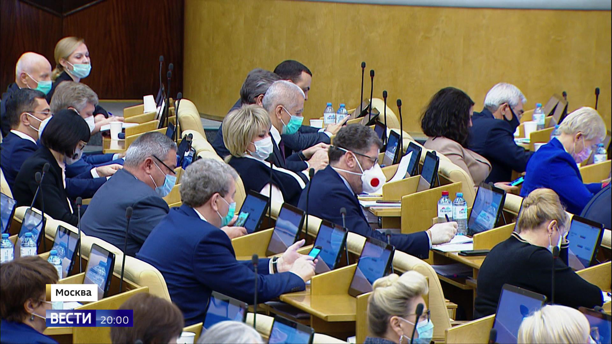 Госдума приняла закон об иноагентах