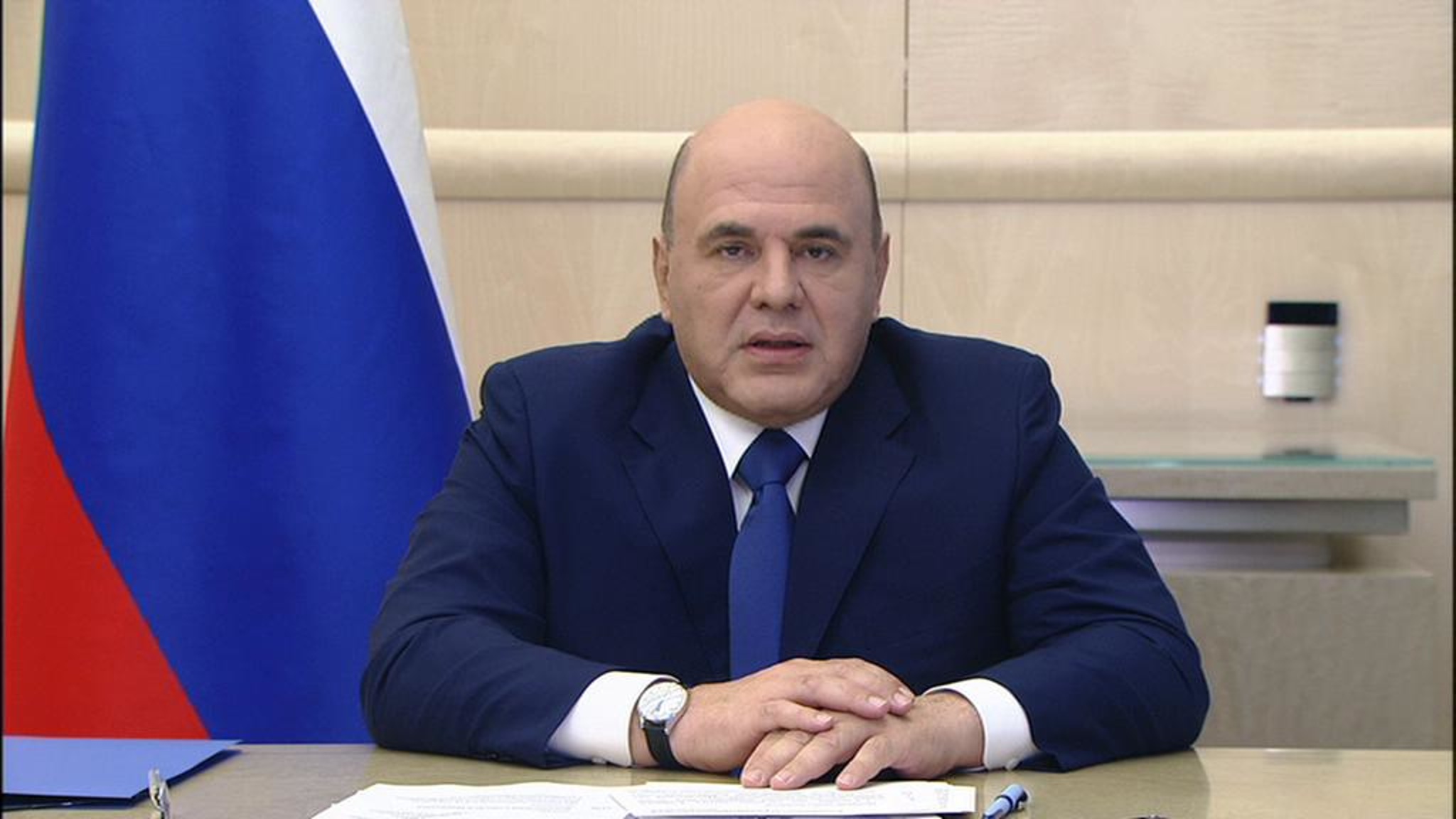Мишустин подписал распоряжение о бесплатных лекарствах для больных с коронавирусом