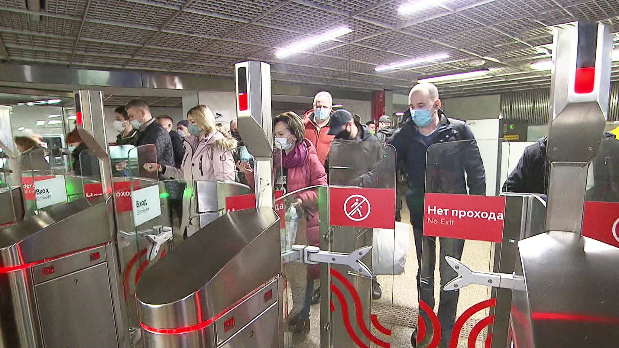 Эксперимент в столичном метро: вход в 2 раза дешевле сразу на двух линиях