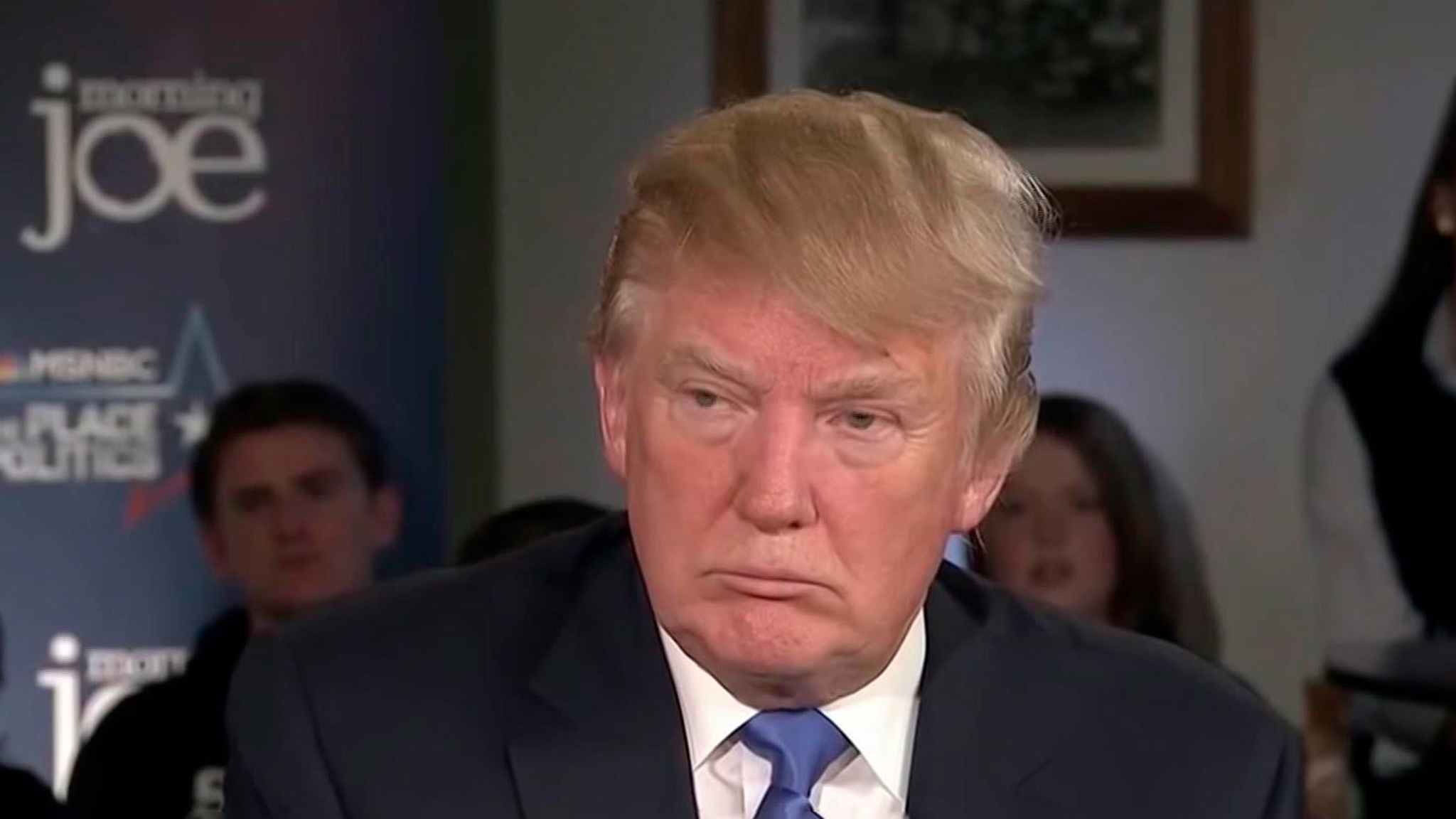 Трамп пожелал скорейшего выздоровления травмированному Байдену