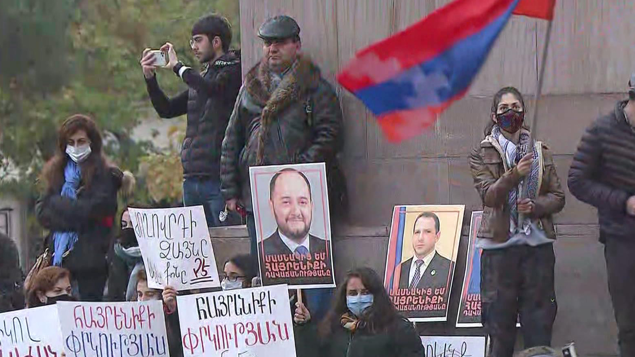 В Ереване митинг: вновь требуют отставки Пашиняна