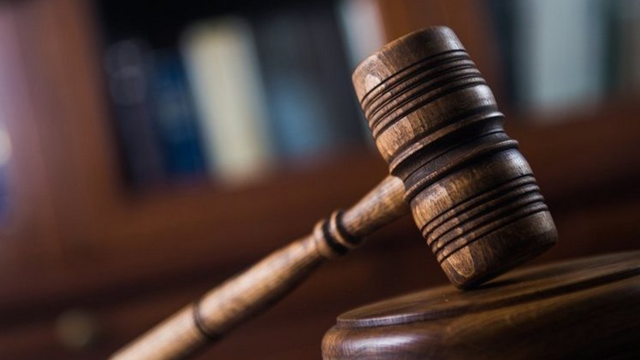 Суд в Москве приговорил пластического хирурга частной клиники к 3,5 годам колонии