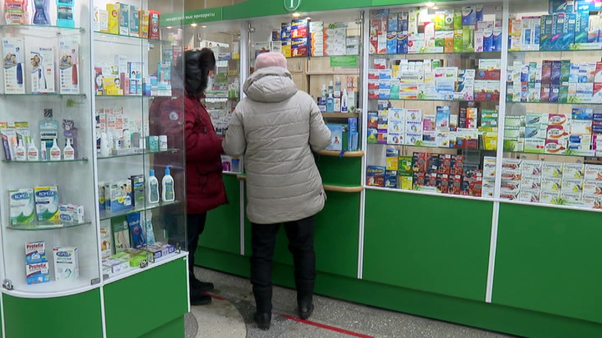 В Новосибирске начали выдавать бесплатные лекарств от COVID-19 для лечения дома