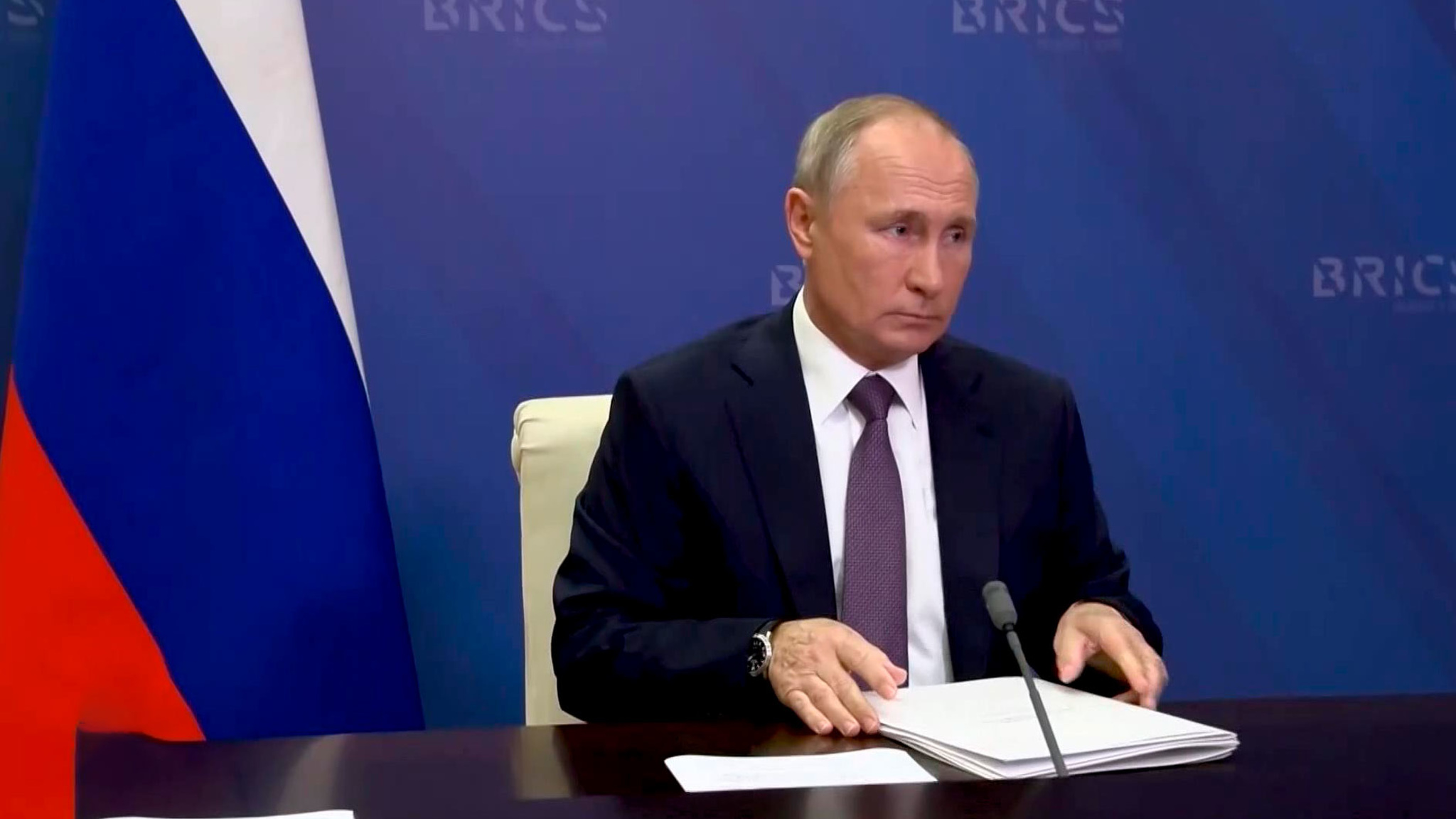 Путин объяснил, почему не спешит поздравлять Байдена