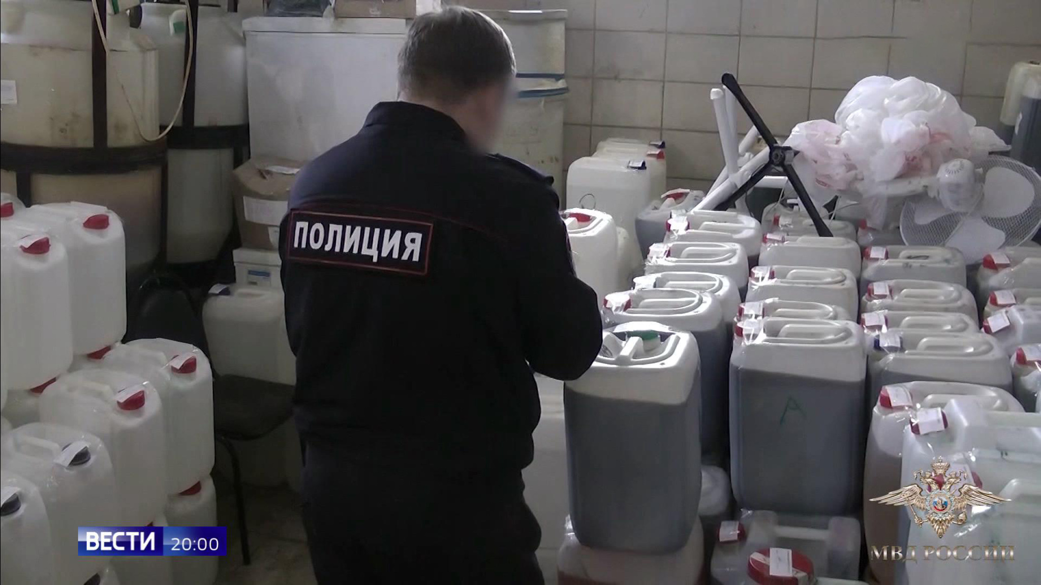 Достали и в даркнете: у наркодилеров изъяли тонну наркотиков и 10 тонн реагентов