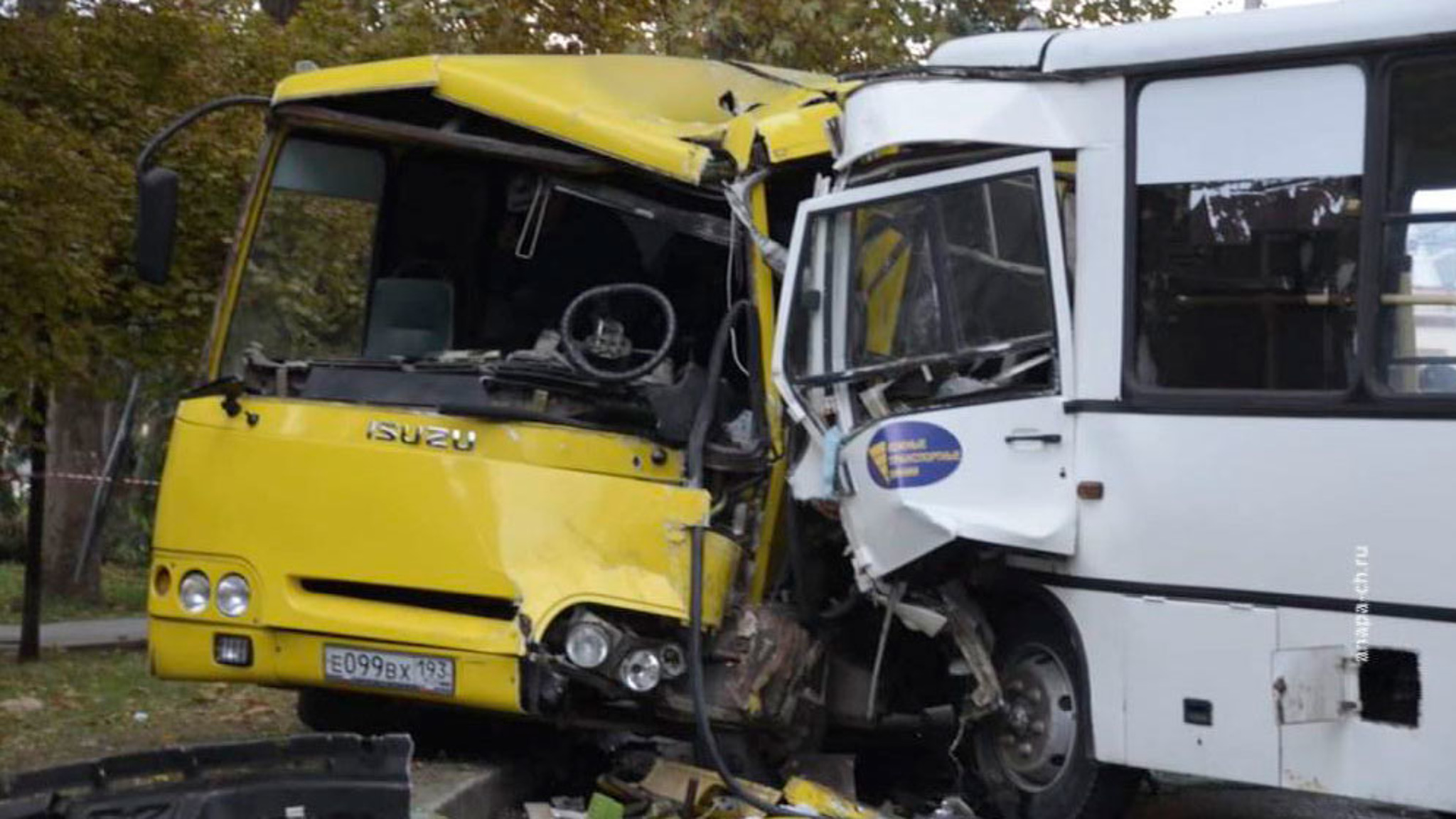 Столкновение автобусов в Анапе: пострадали девять человек