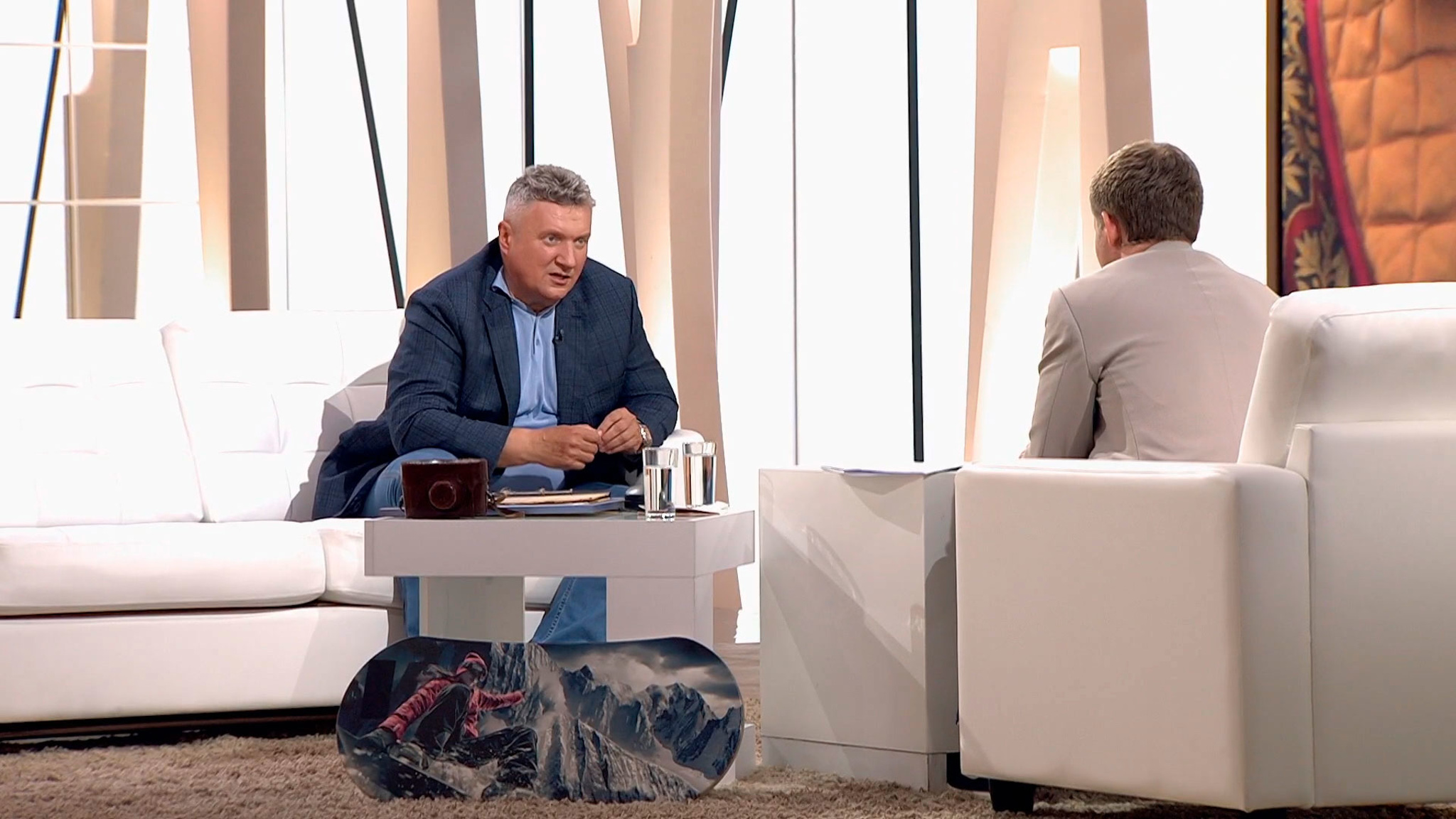 "Было очень жарко" – Олег Комаров о съемках в фильме "Холоп"