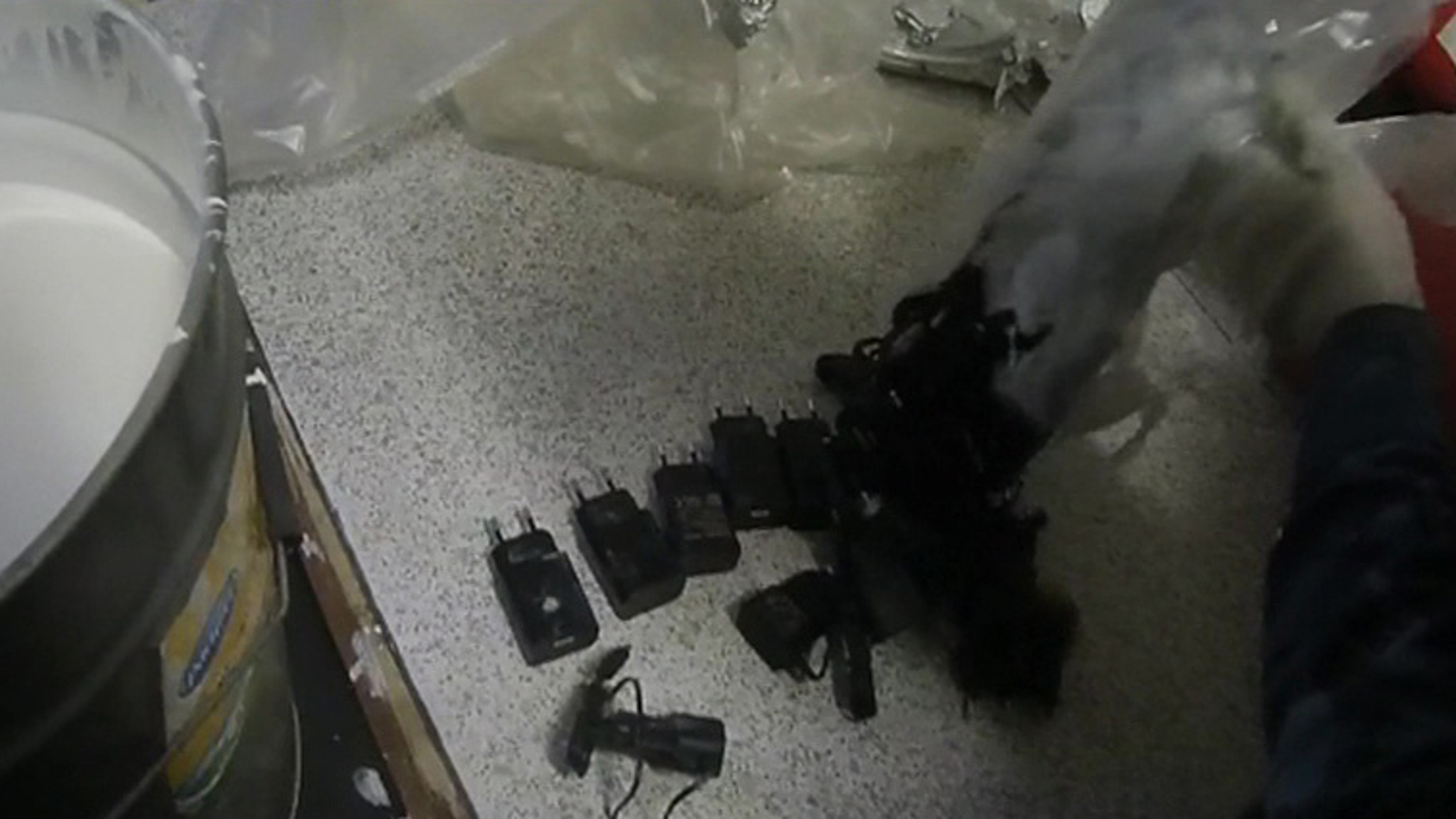 ФСИН собирается усилить борьбу с незаконной мобильной связью