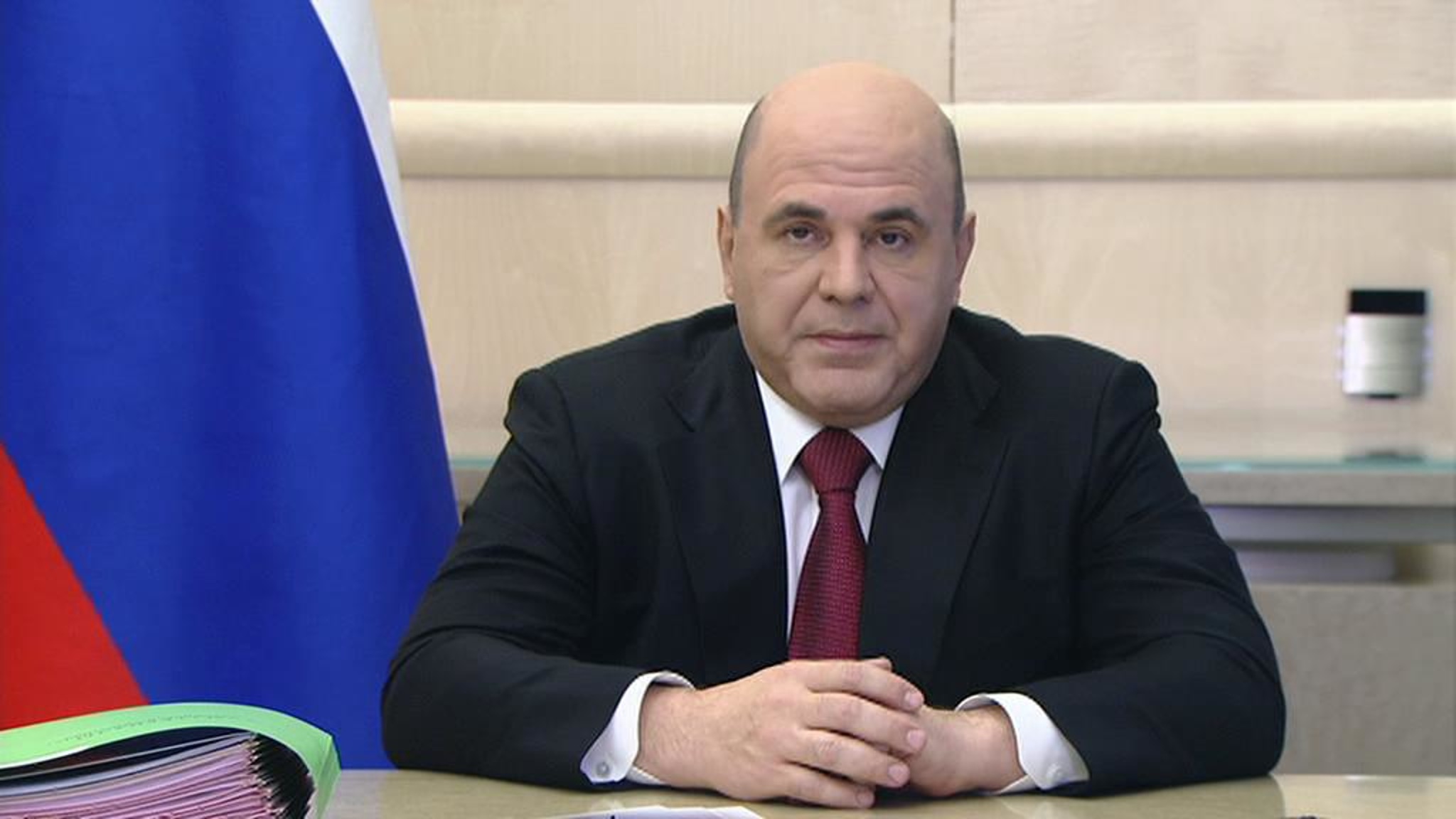 Мишустин поручил урегулировать ситуацию с ростом цен на продукты питания