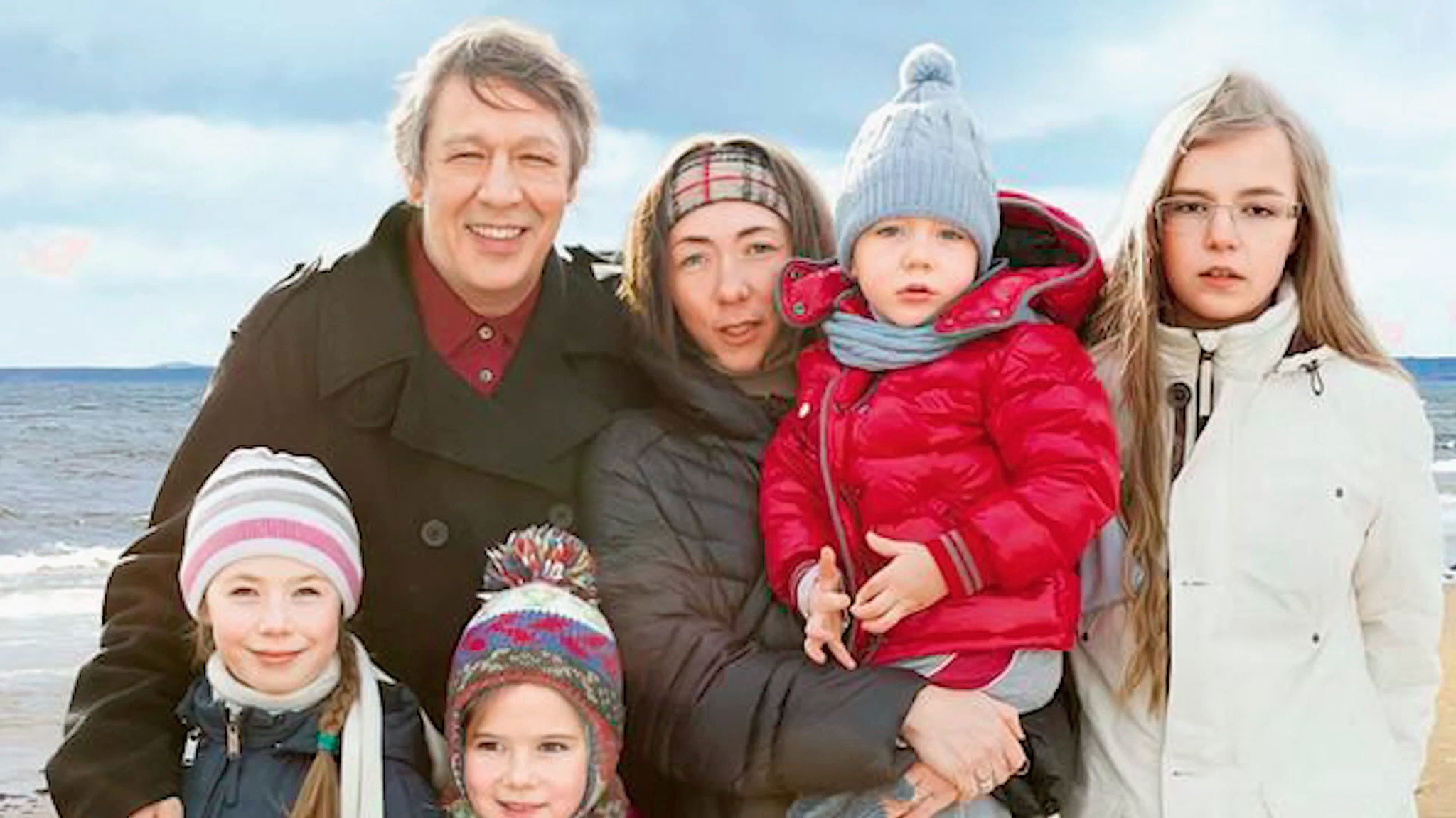 Сестра Михаила Ефремова опровергла планы актера развестись с женой