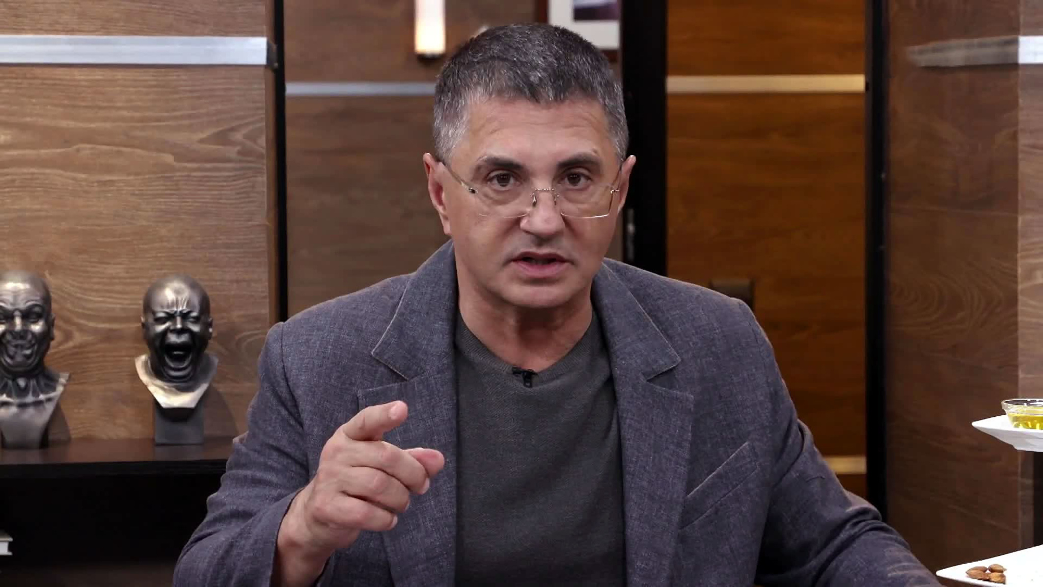 Что такое пирамида правильного питания – мнение доктора Мясникова