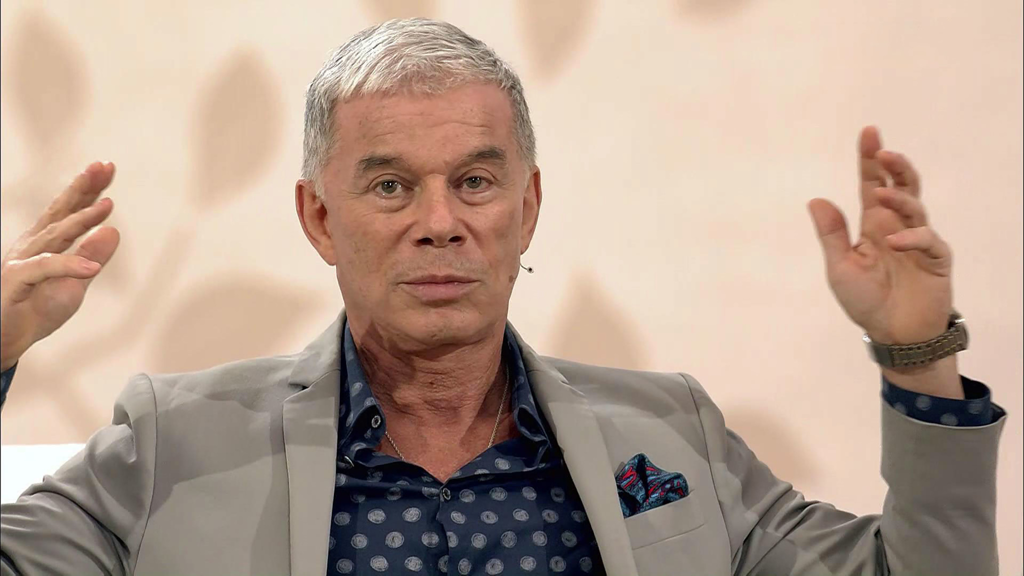 Газманов рассказал, сколько тратит на зарплату музыкантам