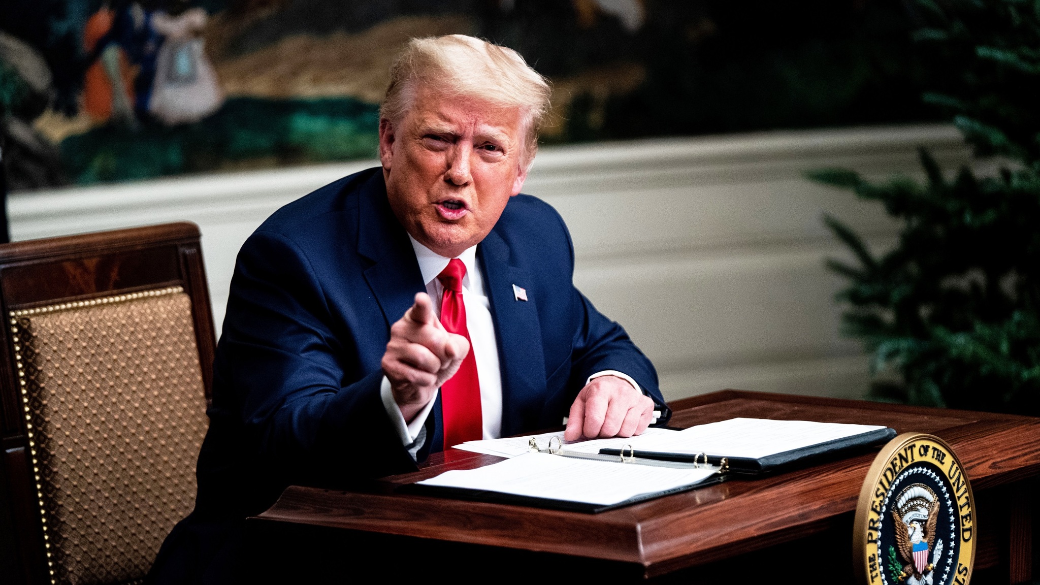 Трамп не оставляет надежды пересмотреть итоги выборов