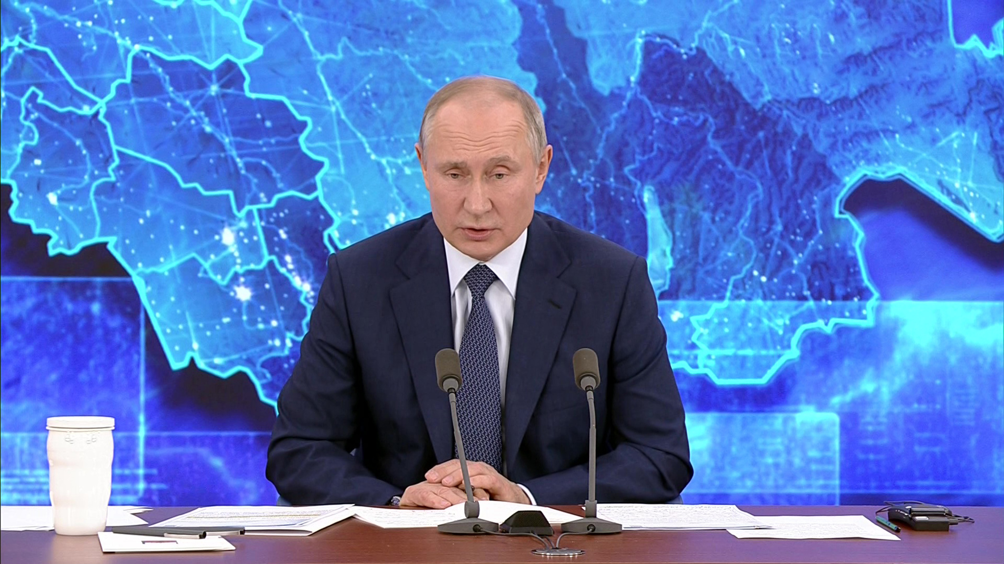 Владимир Путин: нужно наладить систему выплат в связи с COVID-19