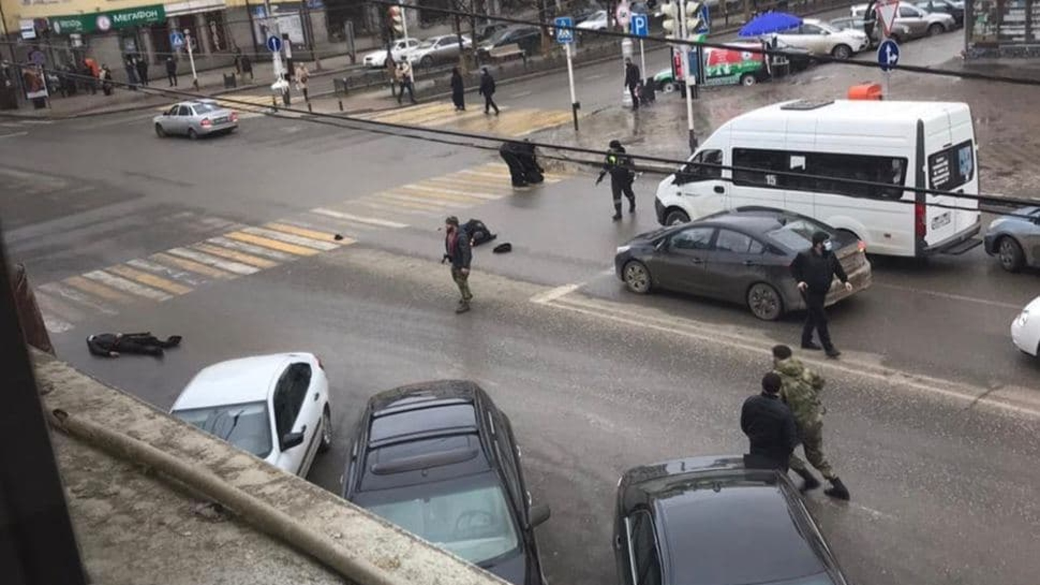 В центре Грозного убили двух сотрудников правоохранительных органов