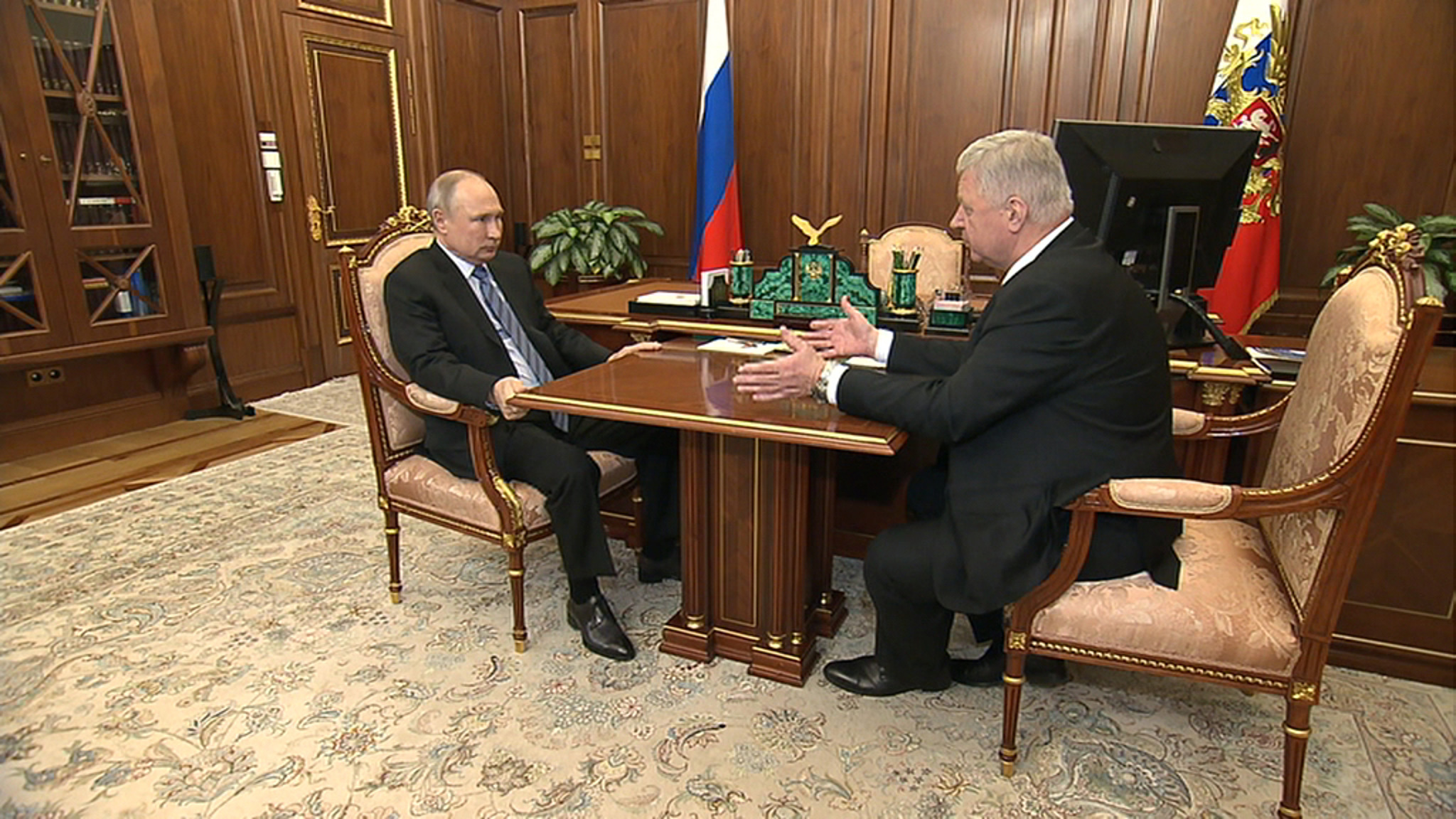 Путин: меры господдержки бизнеса связаны с поддержанием занятости
