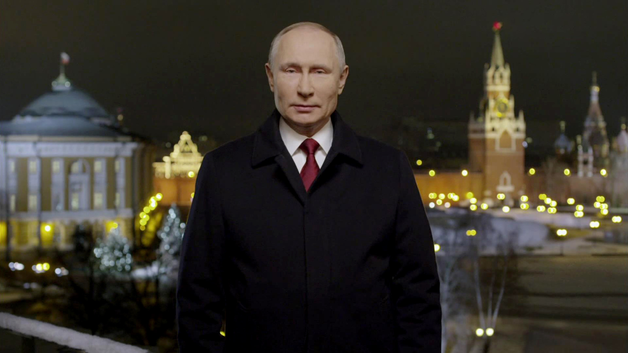 Путин заявил о достойном прохождении трудного 2020 года