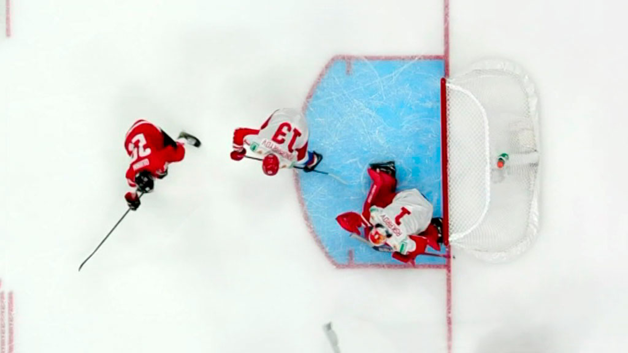 Хоккей: российская молодежная сборная поборется за бронзу