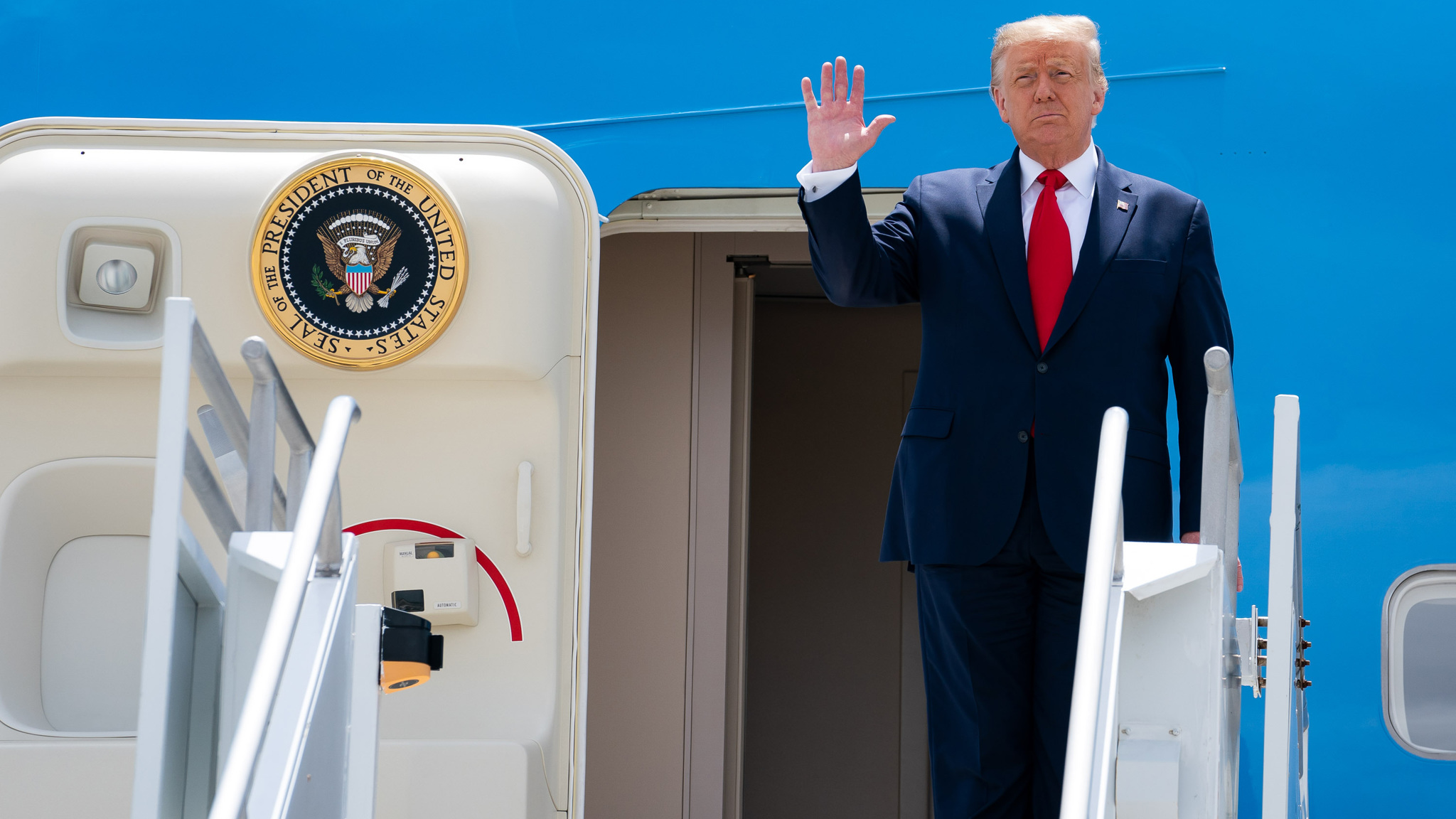 Утечка разговора: беседу Трампа услышали миллионы