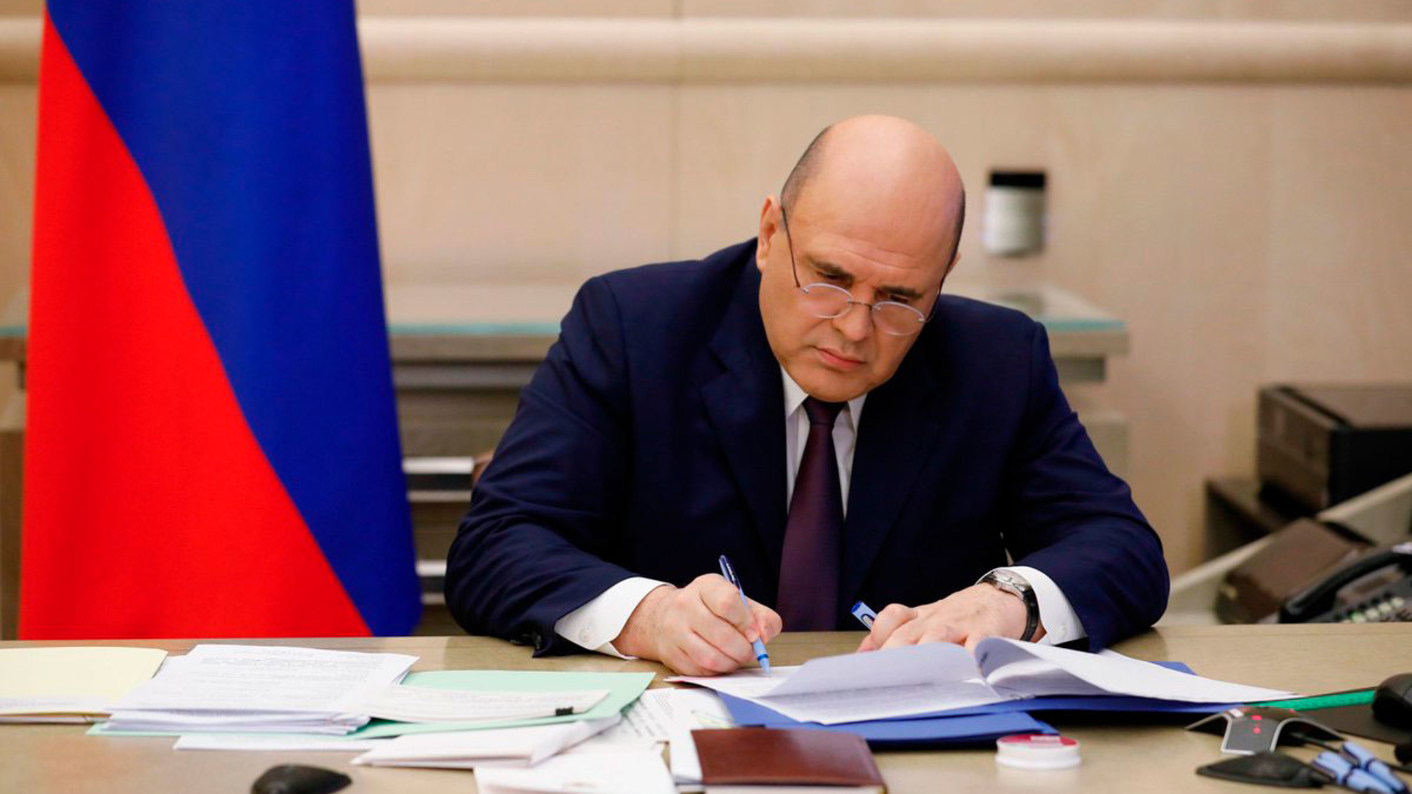 Проект федерального бюджета на 2023-2025 годы внесен в Думу