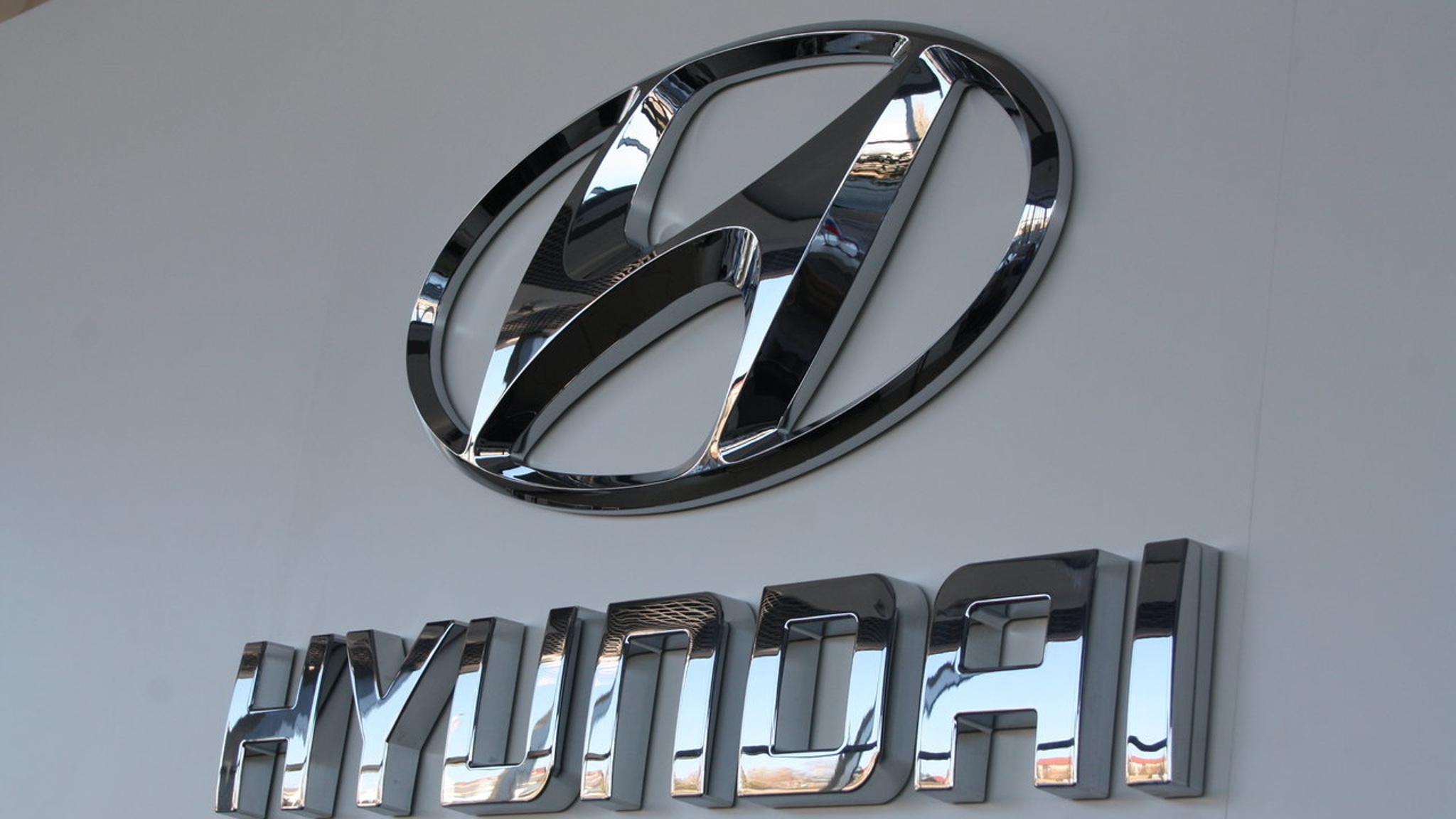 Hyundai запускает UKA – онлайн-сервис по продаже автомобилей с пробегом