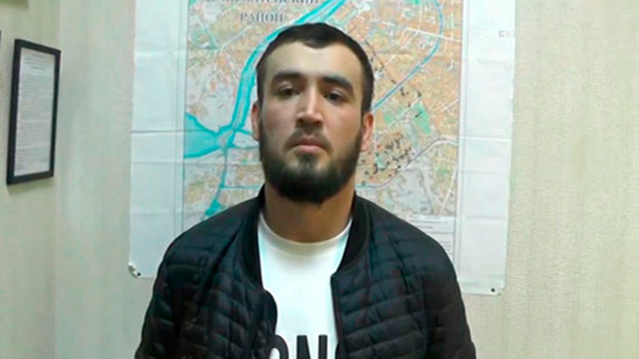 Повара одного из ресторанов в центре Петербурга жестоко избил мигрант