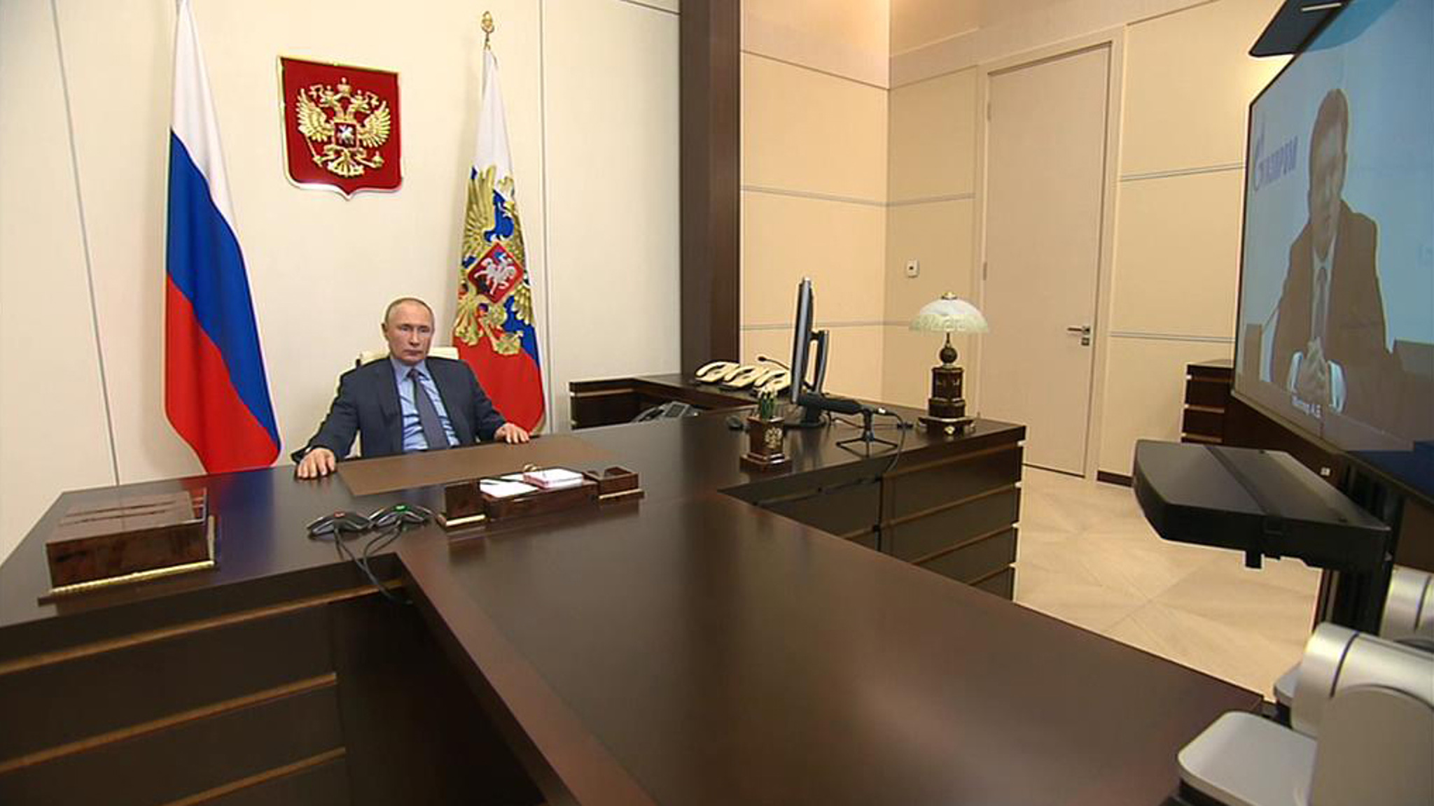Путин провел встречу с главой компании "Газпром"