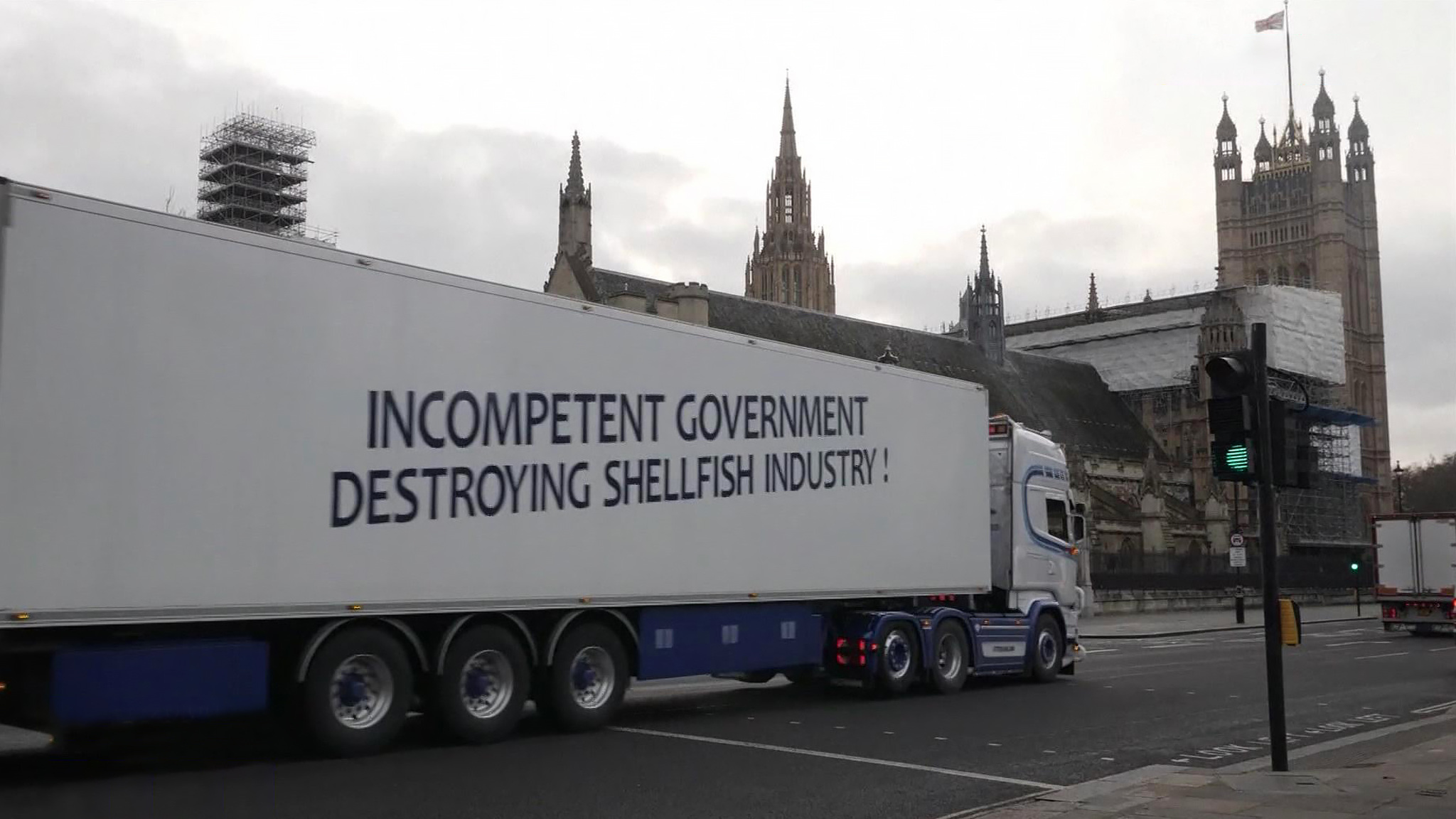 Первые последствия Brexit: убытки и дипломатический скандал