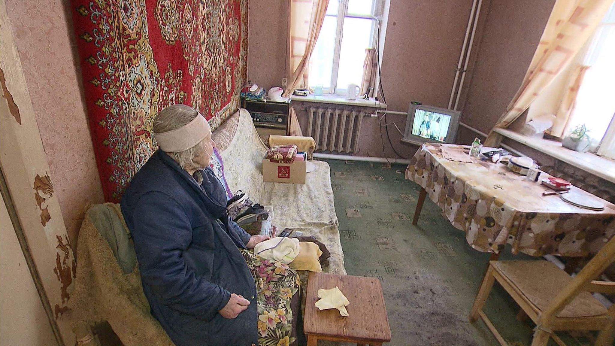 Рухнул потолок: 96-летняя жительница Балашихи осталась без жилья