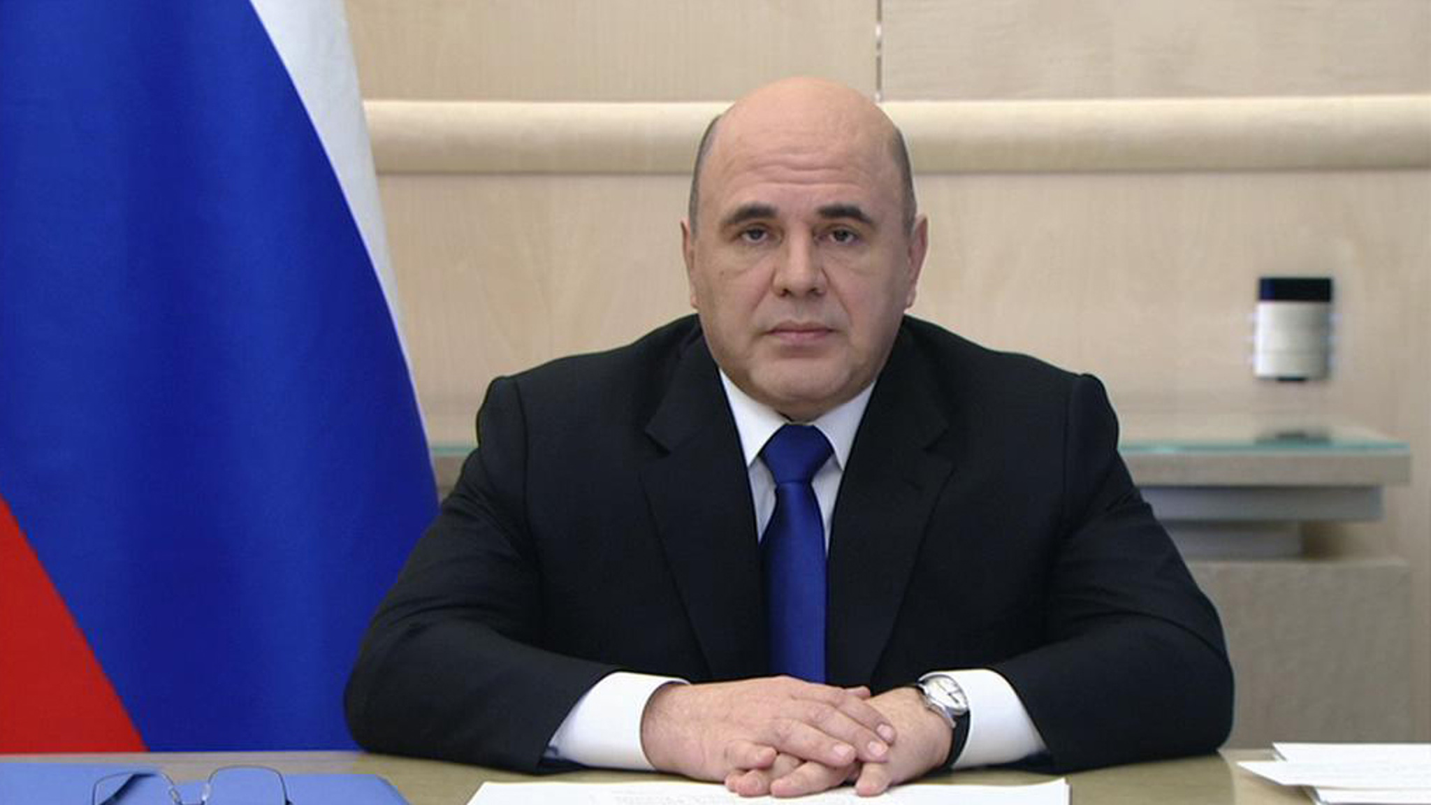 Мишустин потребовал принять меры для более оперативной вакцинации от COVID