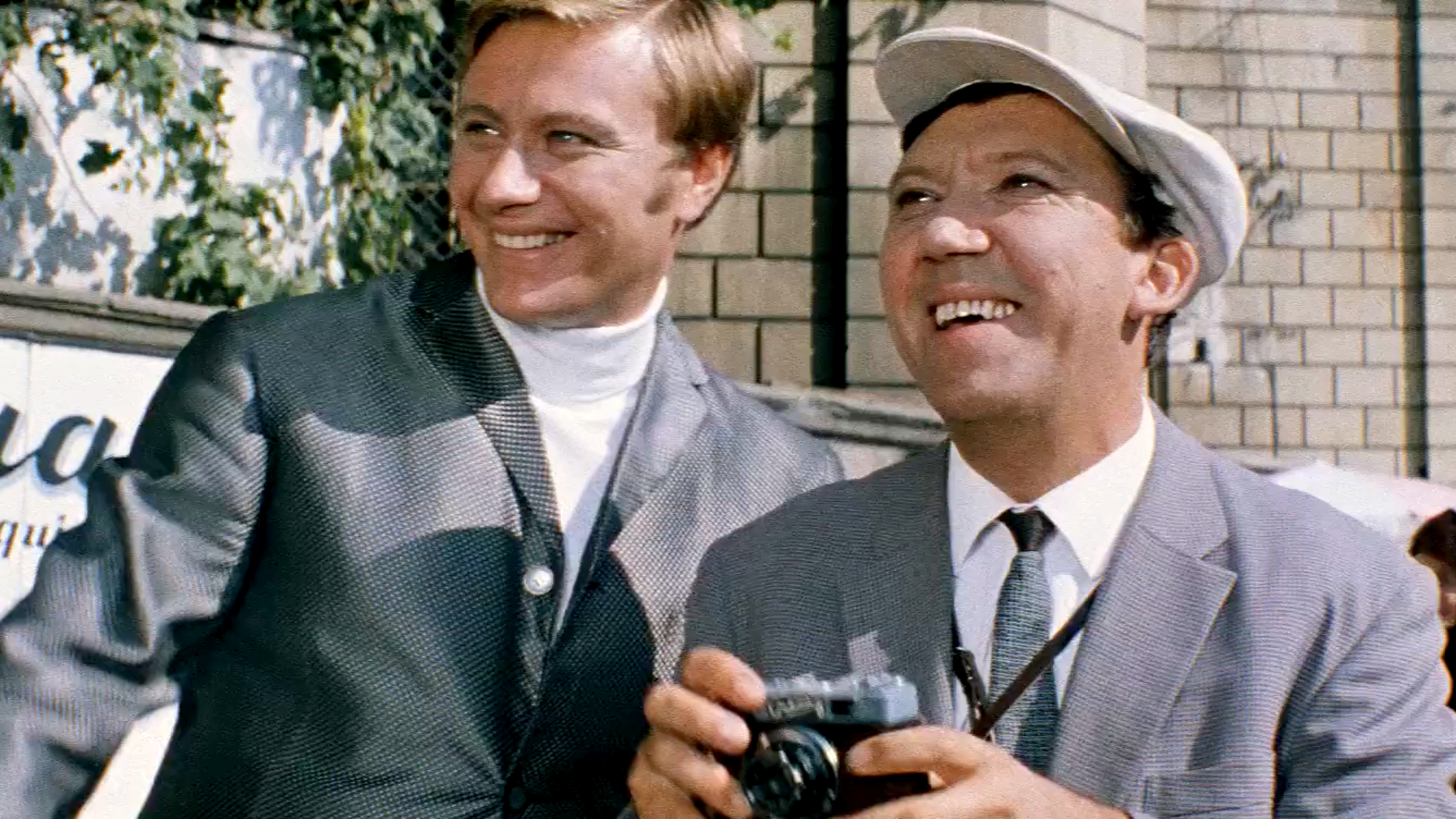 Какие комедии любят россияне и как они их смотрят: результаты опроса