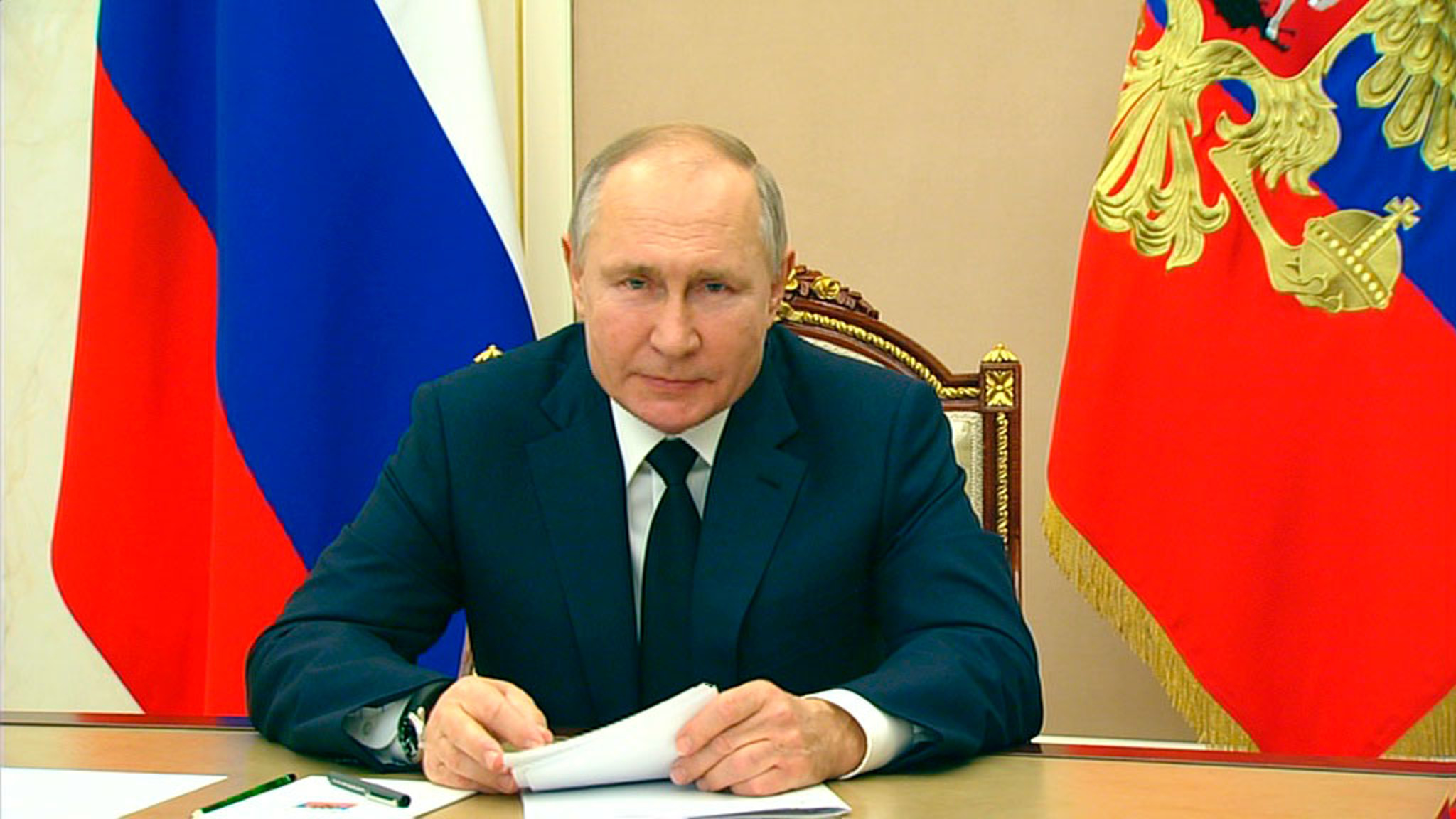 Путин поручил проработать вопрос создания суда по правам человека в России