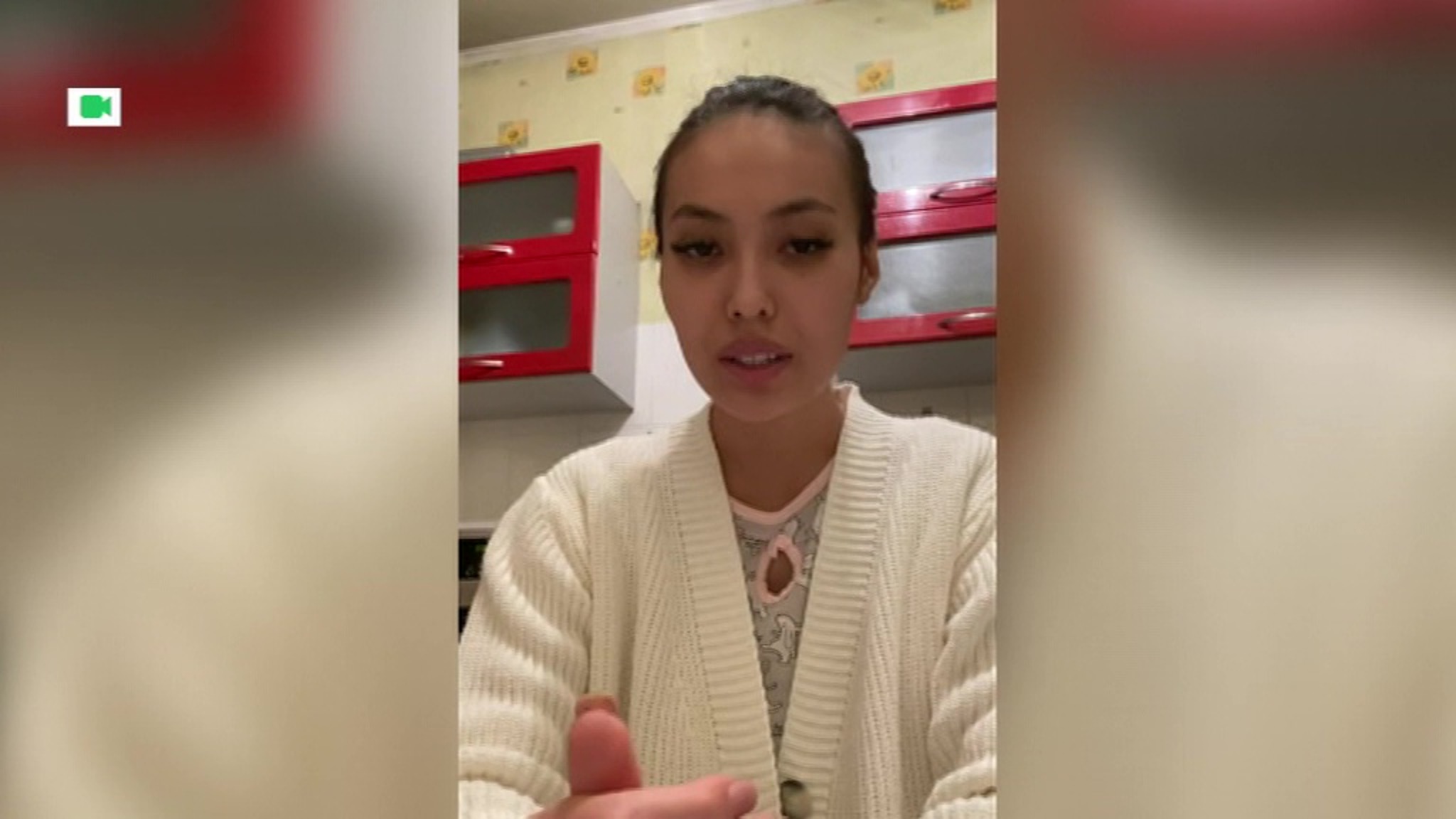 Рецепт спокойствия: казахская красавица оставила подиум и стала посудомойкой