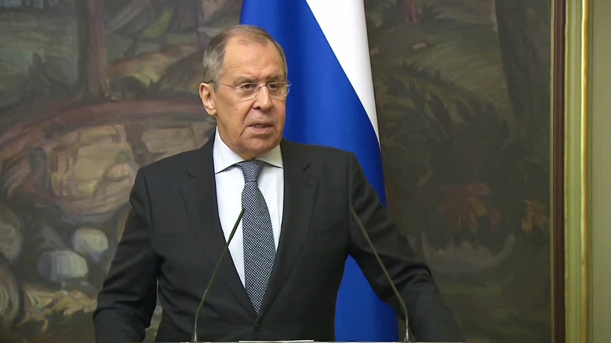 Лавров: Запад хочет превратить РФ в площадку для продвижения своих интересов