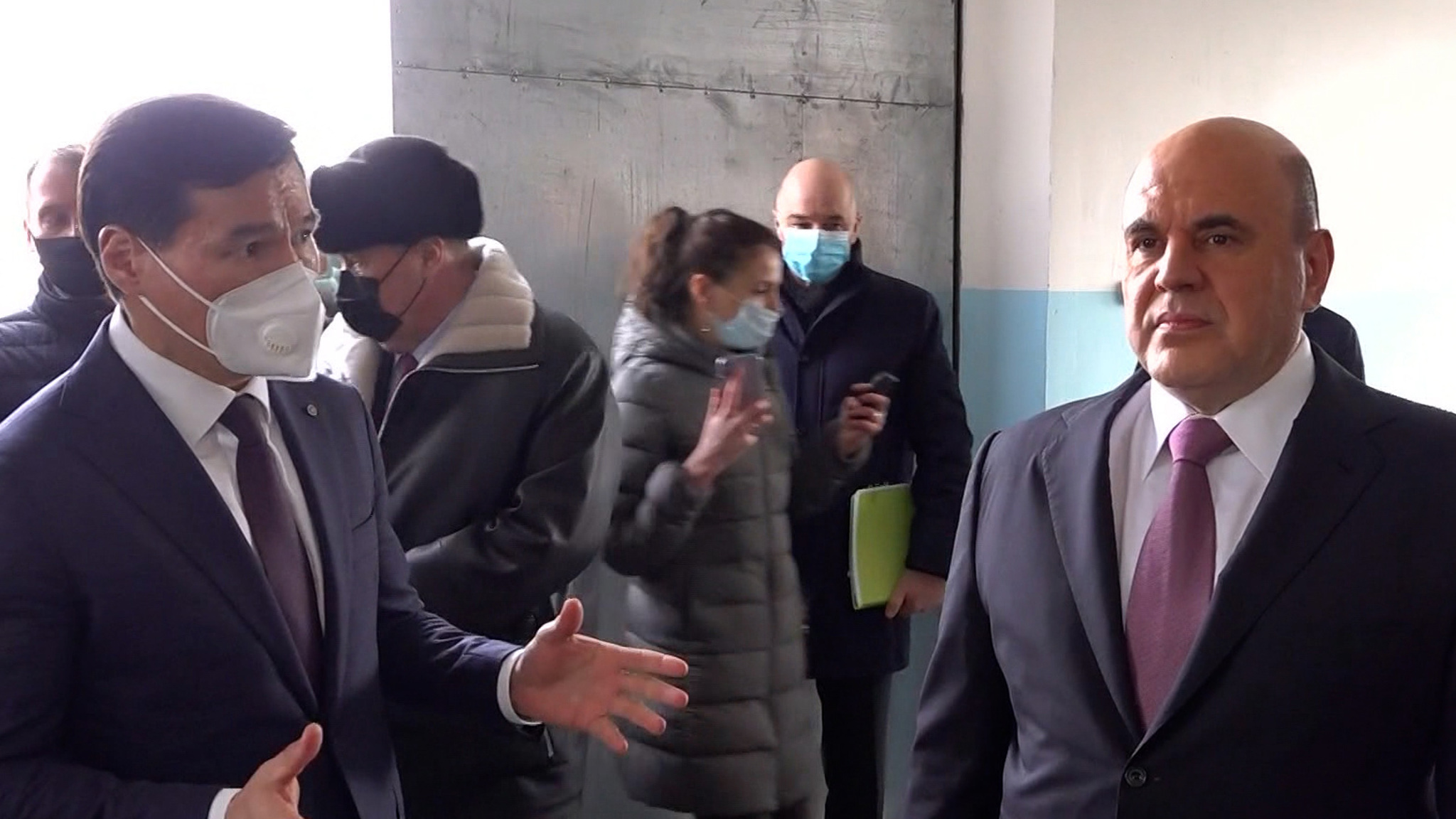 Мишустин в ходе поездки в Калмыкию участвует в решении главной проблемы республики