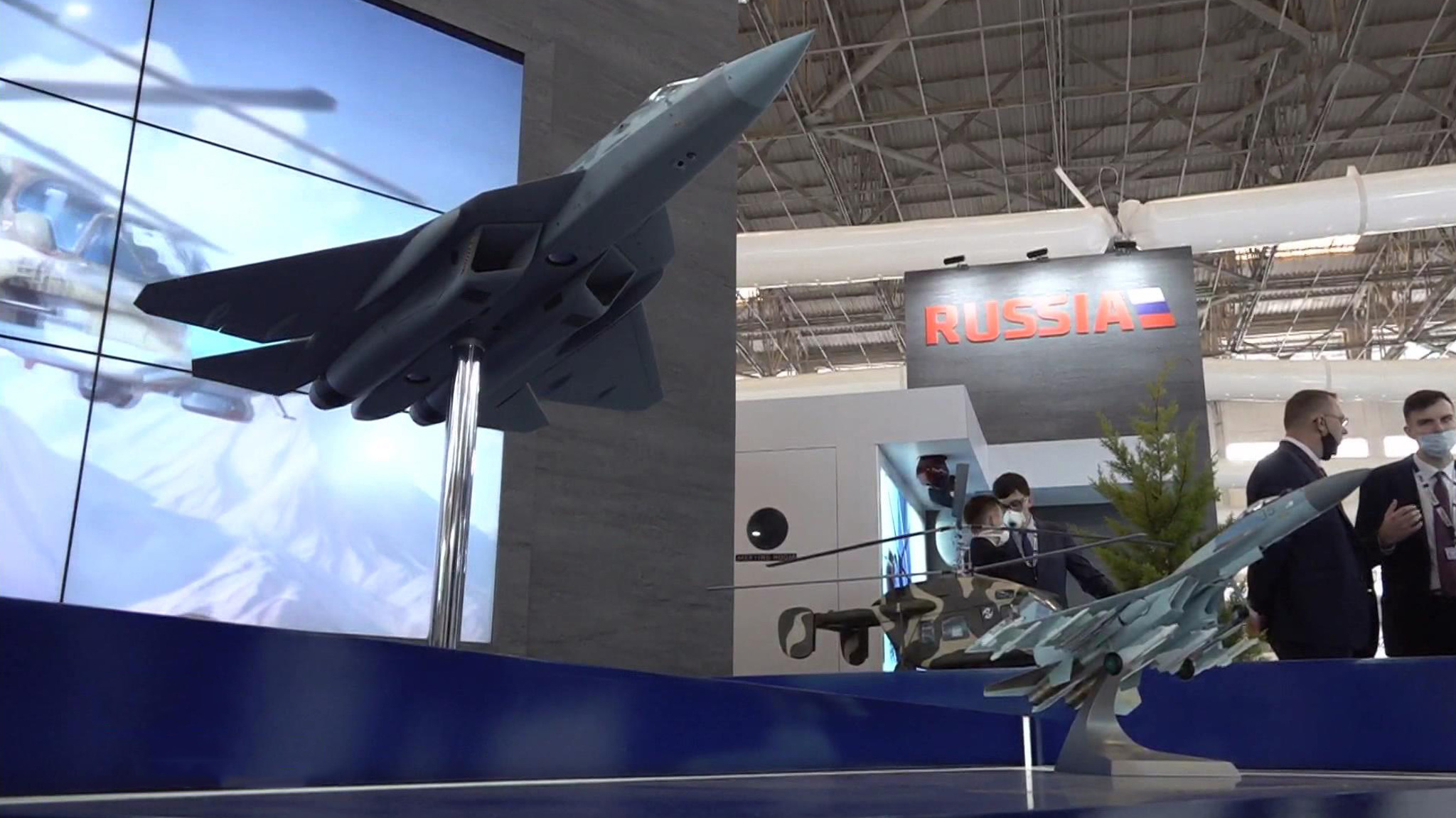 В Бангалоре открылся международный авиасалон Aero India