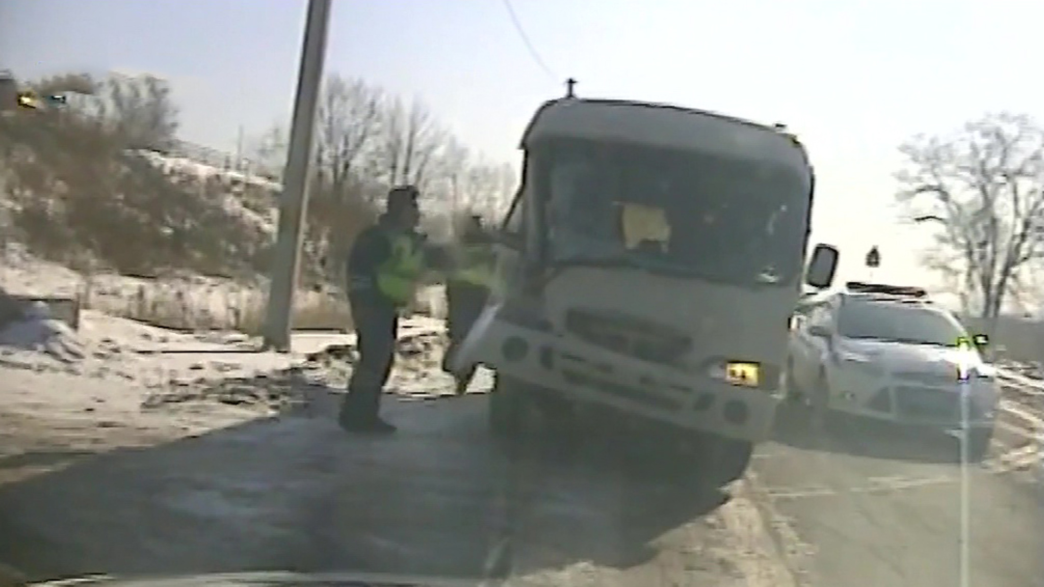 В Приморье мужчина угнал автобус
