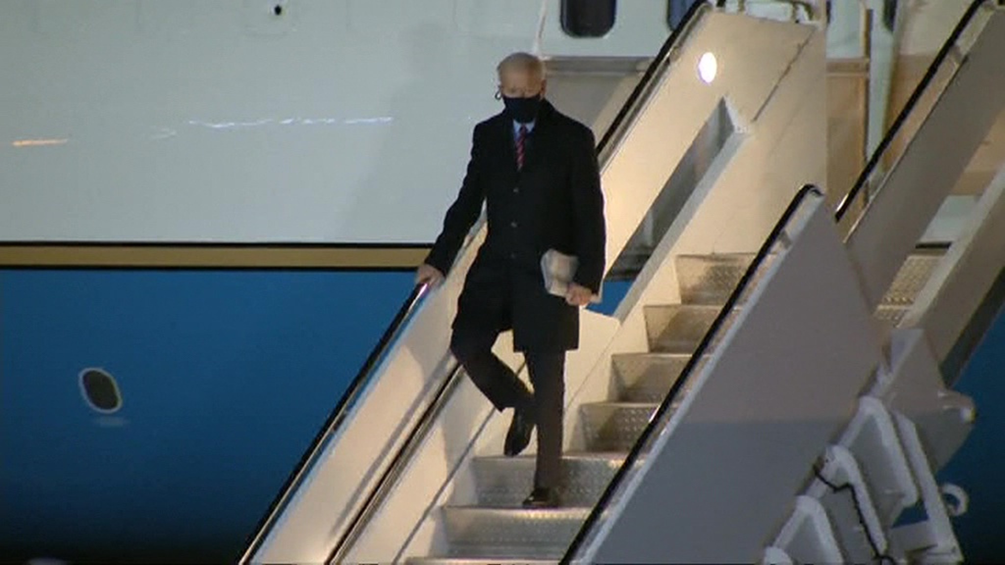 Байден занялся здоровьем, а Сенат – импичментом Трампа