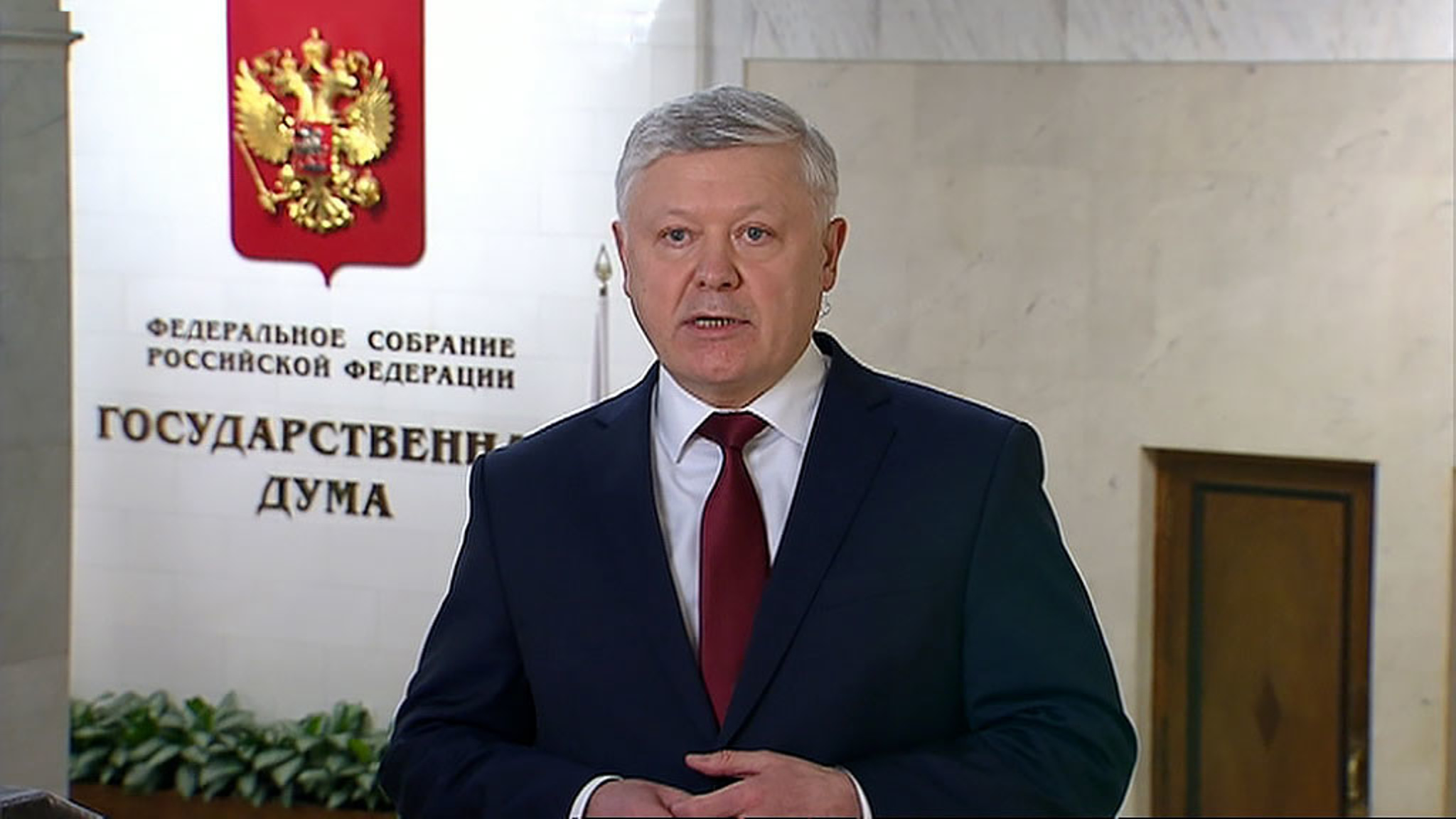 Василий Пискарев: надо оградить несовершеннолетних от несанкционированных акций